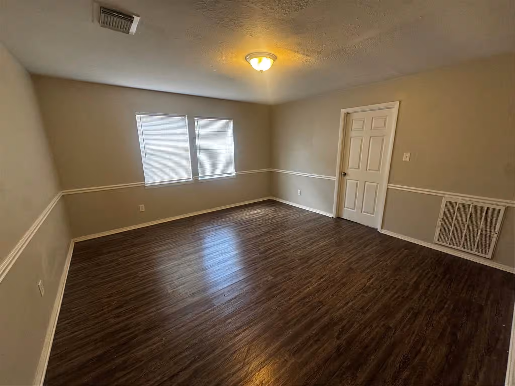 Photo 6 of 6627 Fallengate Drive, Spring, TX