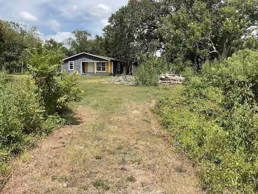 Photo of 2832 County Road 310, Brazoria, TX 77422