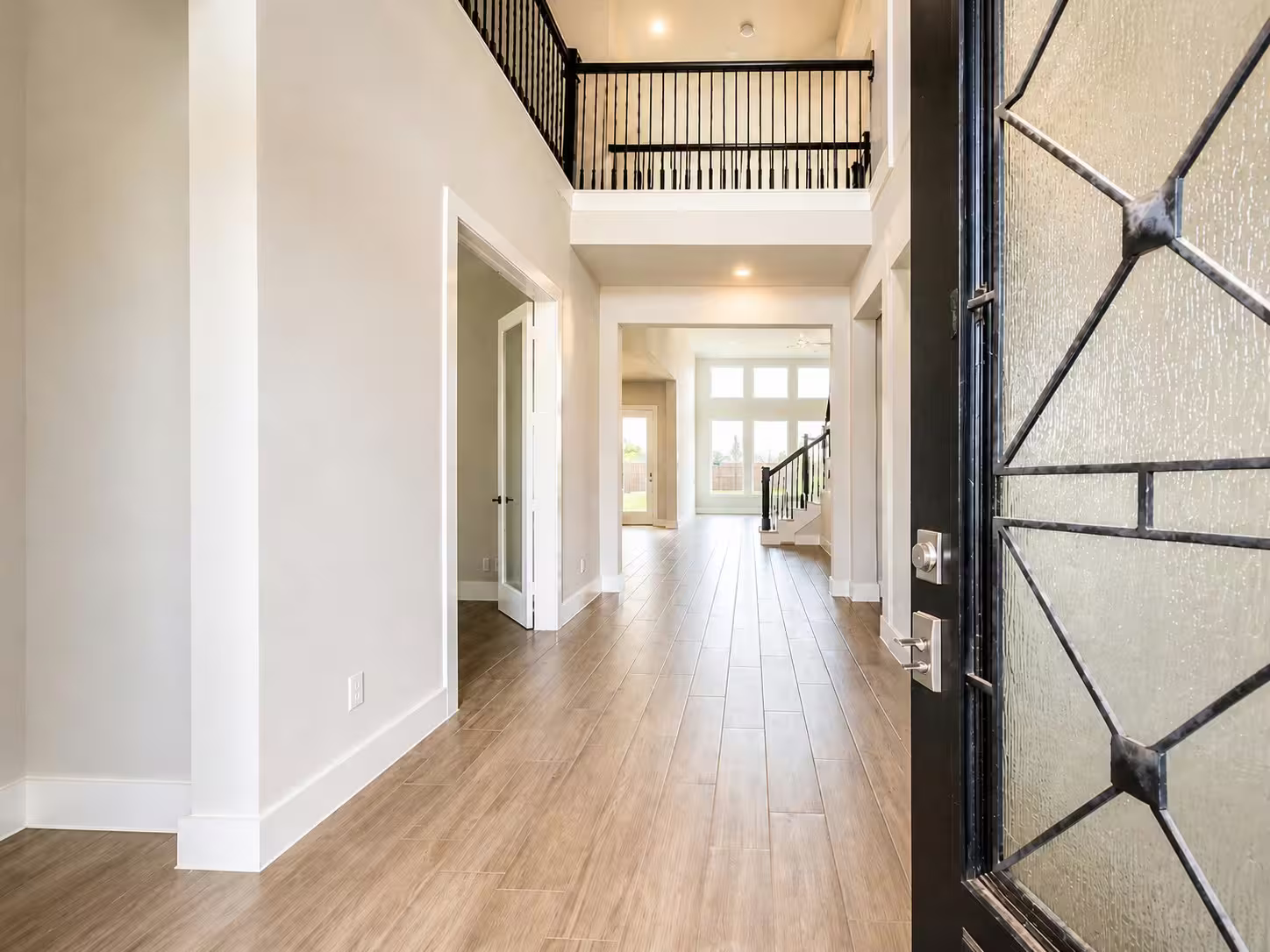 Photo 4 of 4323 Windy Oaks Drive, Fulshear, TX
