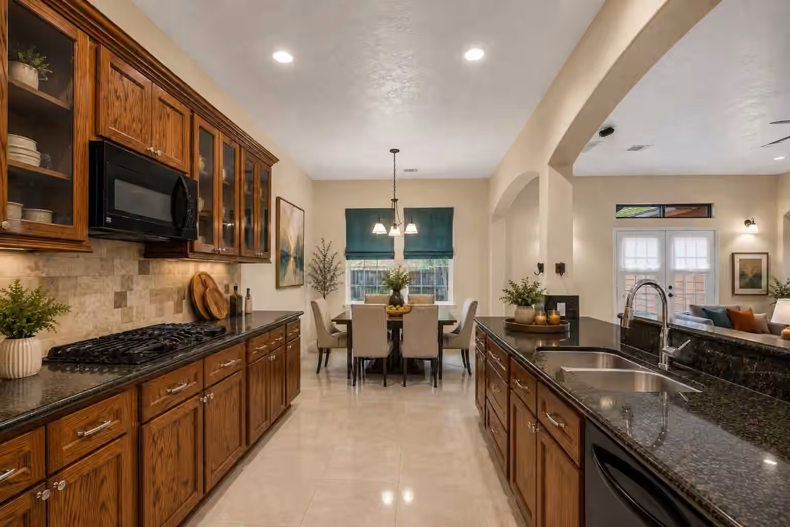 Photo 3 of 7106 Japonica Street, Houston, TX