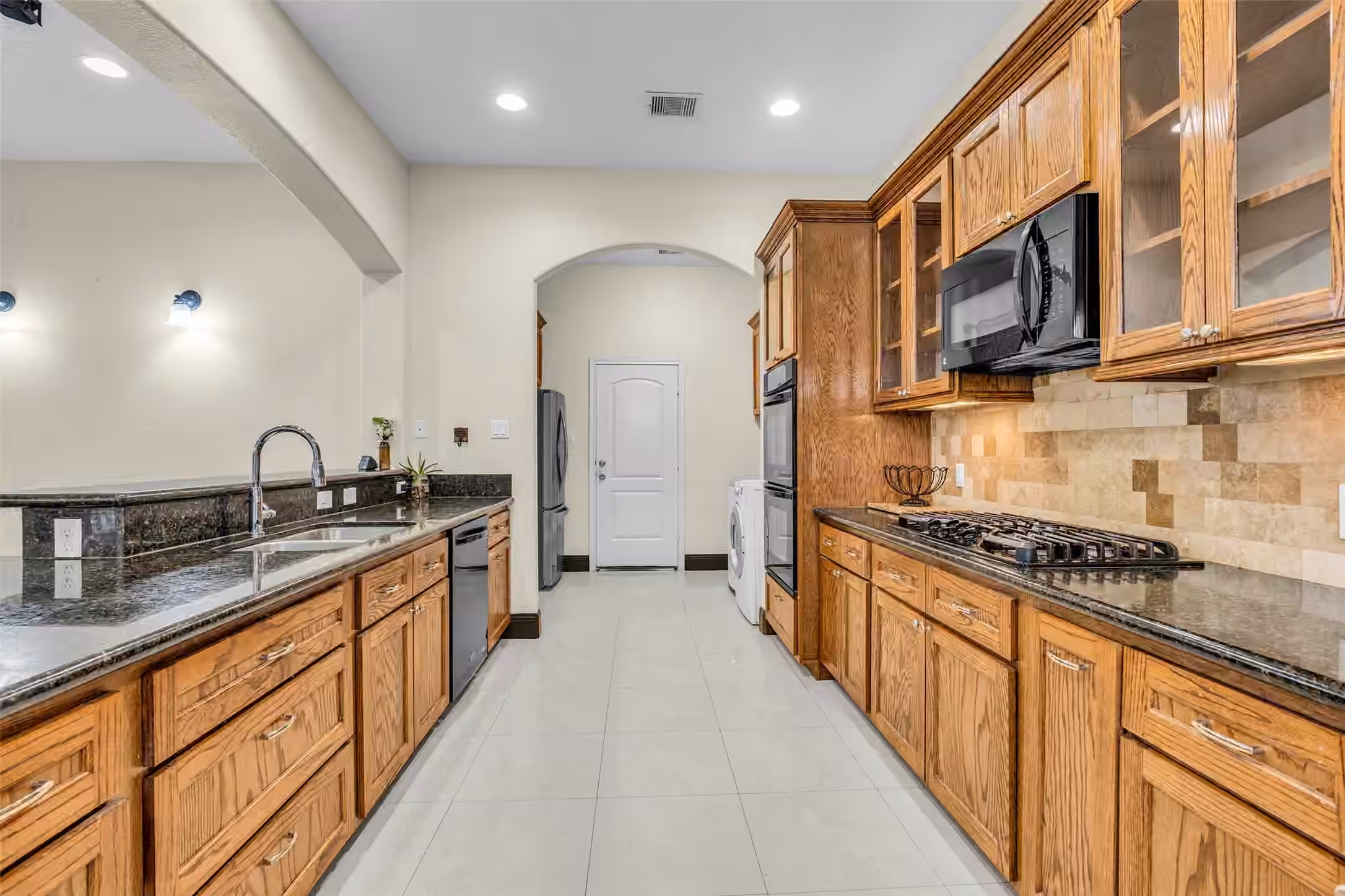 Photo 4 of 7106 Japonica Street, Houston, TX
