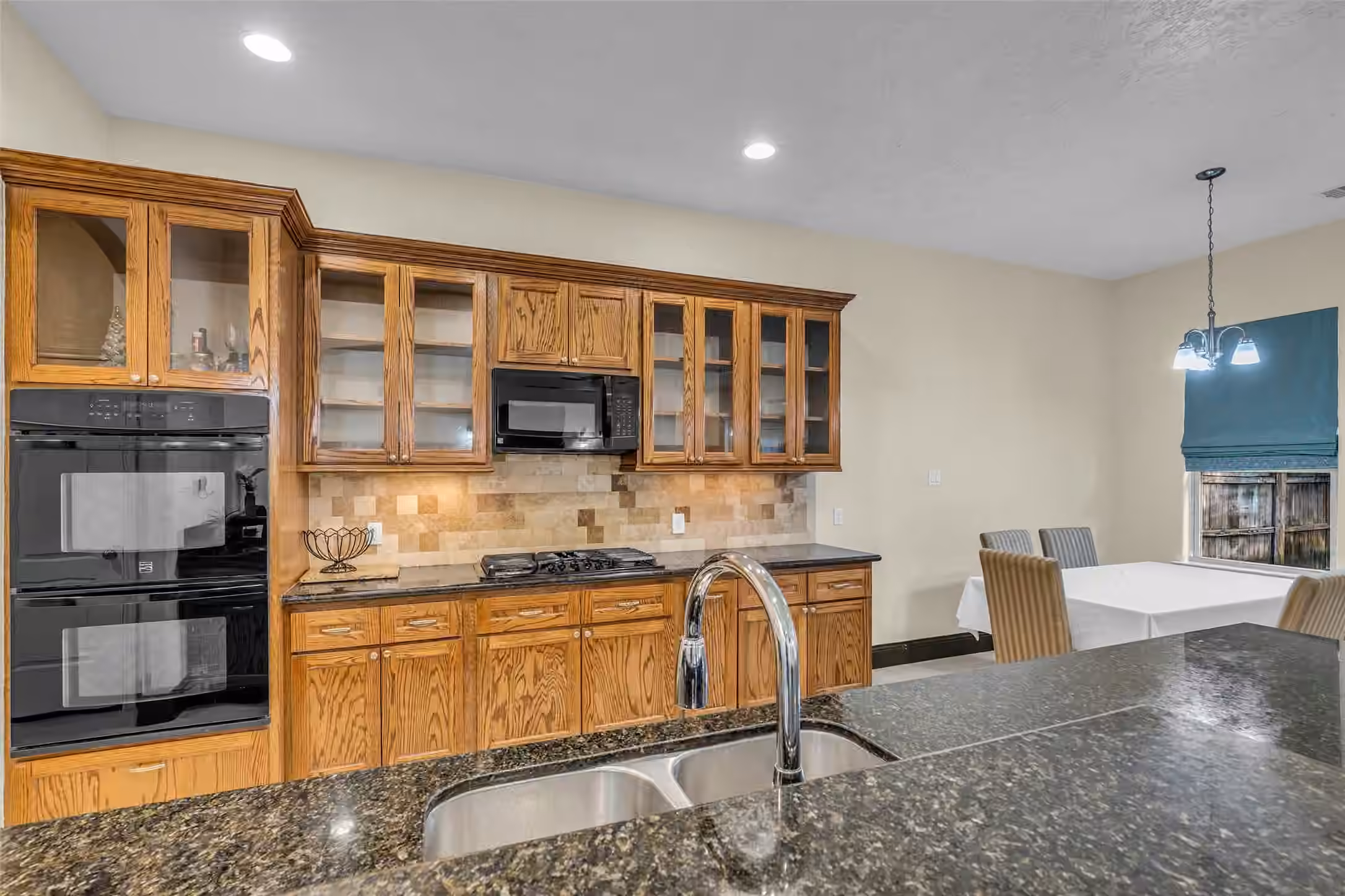Photo 6 of 7106 Japonica Street, Houston, TX