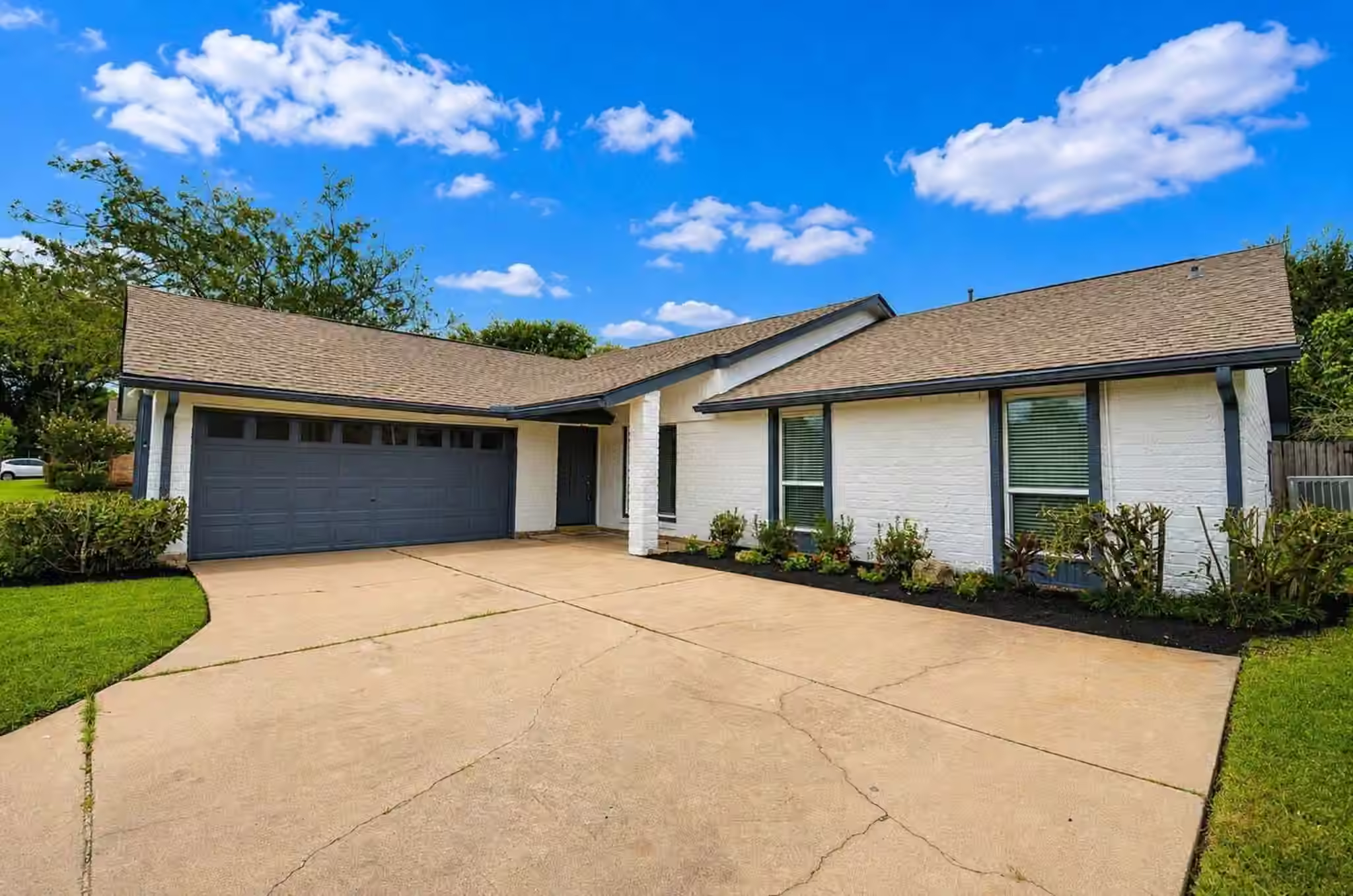 Photo 6 of 2903 PEPPERWOOD, Sugar Land, TX