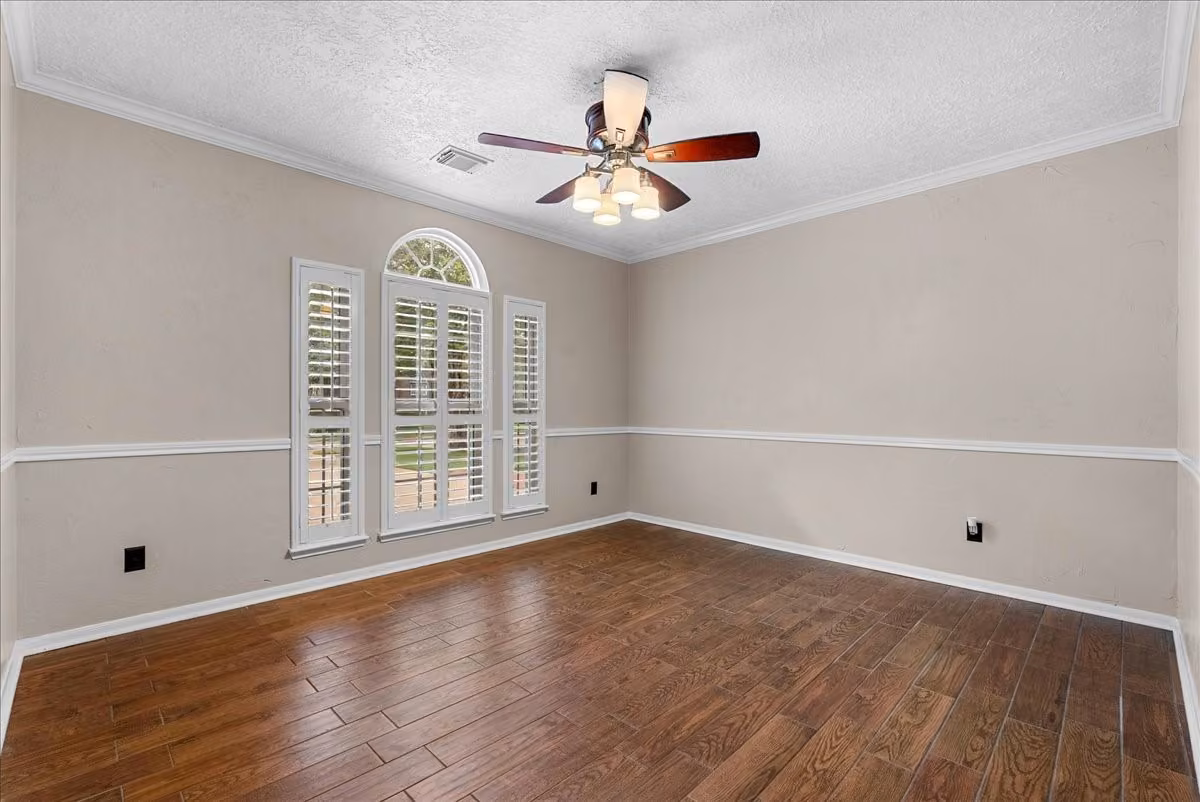 Photo 7 of 1006 Chesterwood Drive, Pearland, TX