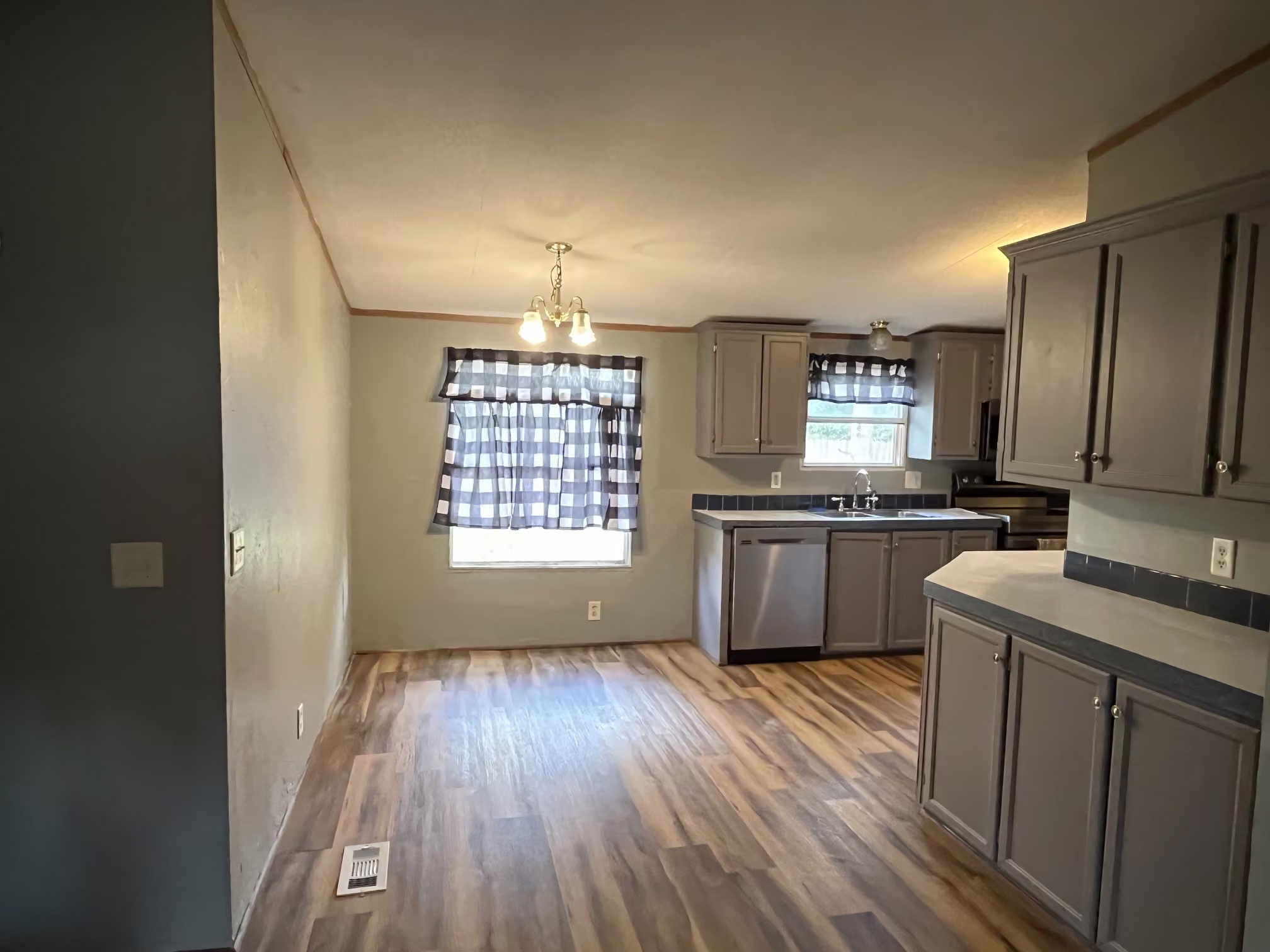 Photo 3 of 16501 Brittany Way, Conroe, TX