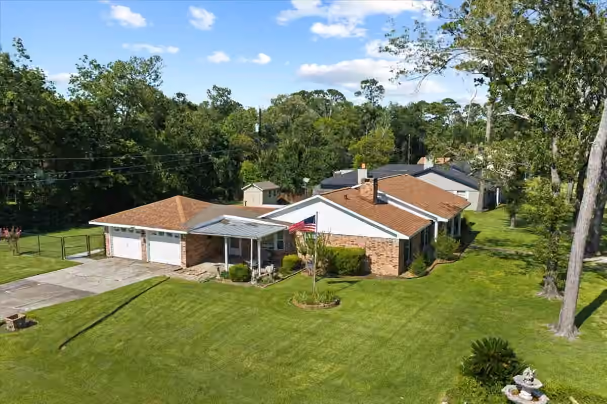 Photo 4 of 3603 Fleming Drive, Baytown, TX