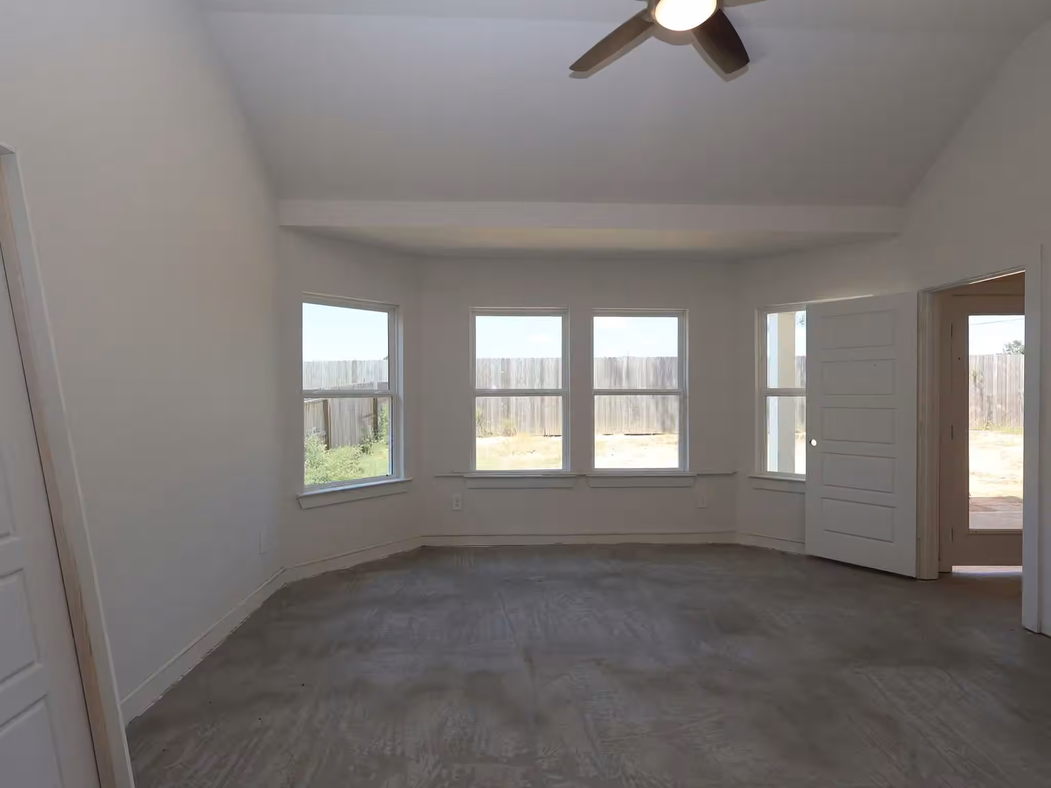 Photo 6 of 224 Hazy Pines Lane, Willis, TX