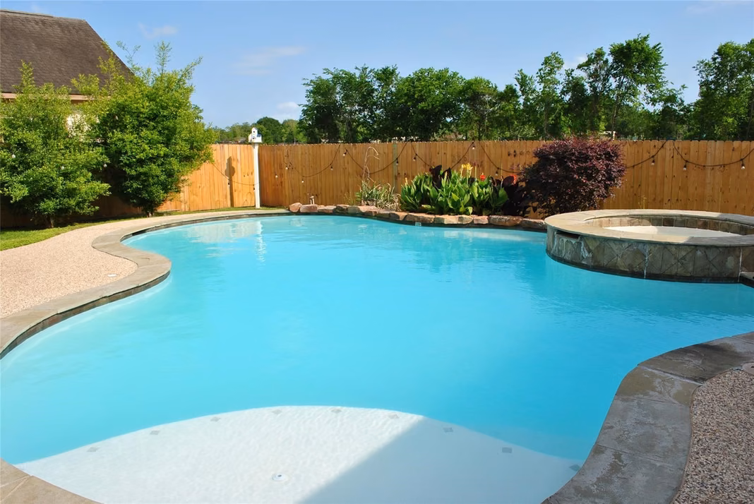 Photo 3 of 2111 Paintbrush Avenue, League City, TX