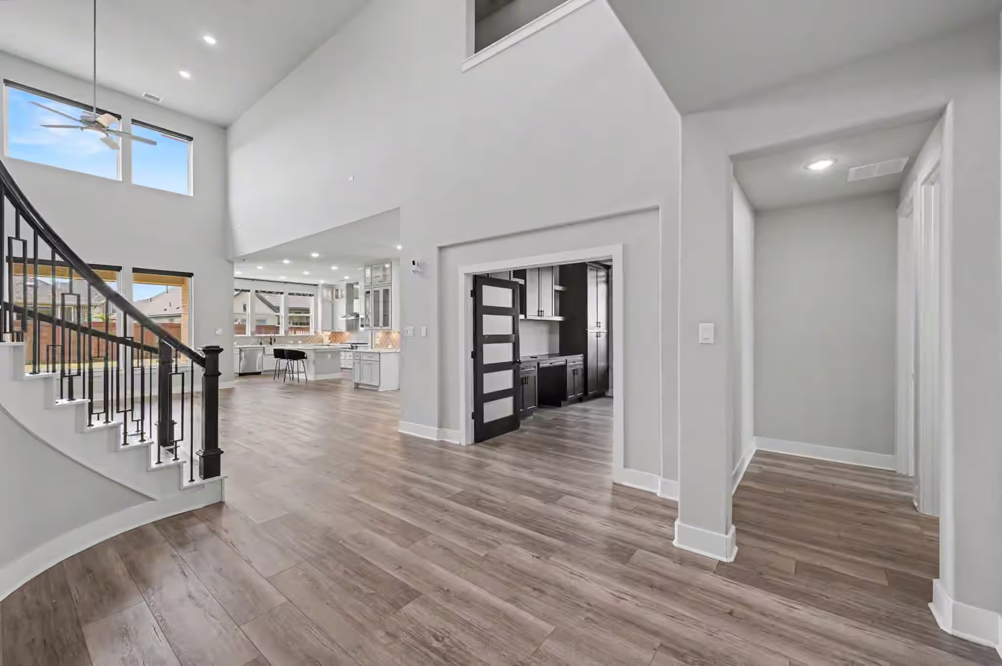 Photo 5 of 20731 Via Santa Caterina Drive, Cypress, TX