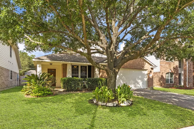 Photo of 19807 N Villages Of Bridgestone Lane, Spring, TX