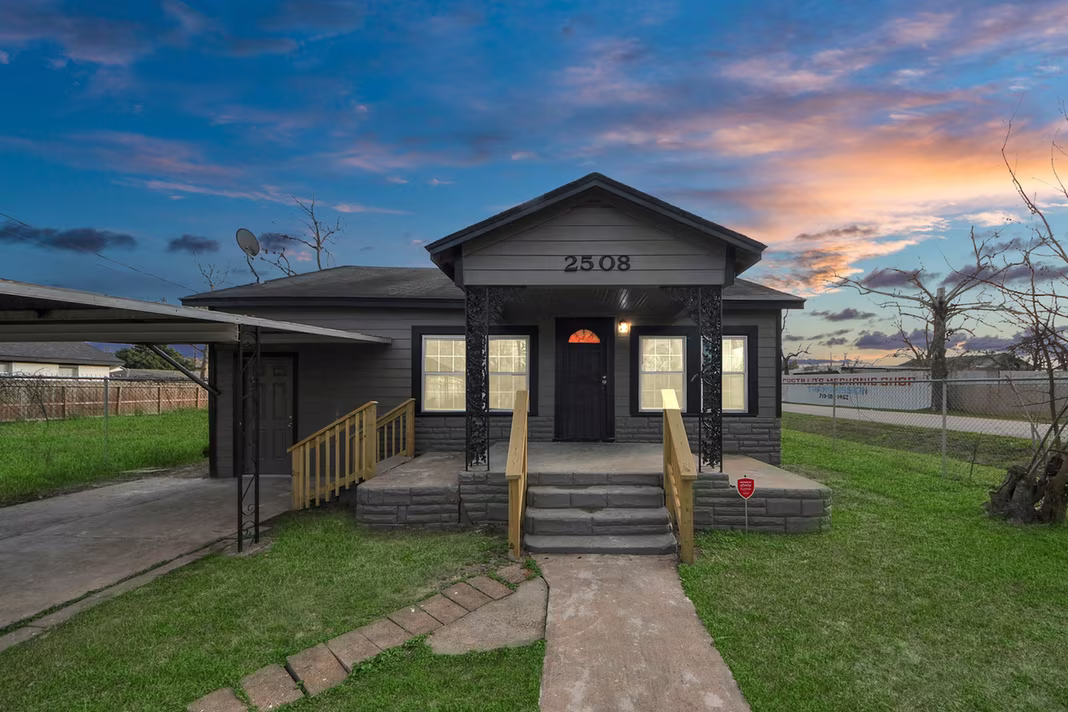 Photo of 2508 Melbourne Street, Houston, TX 77026