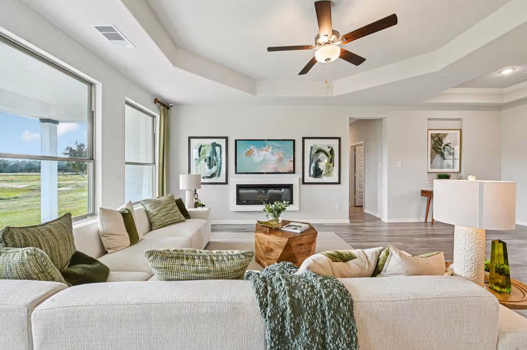 Photo 4 of 13621 Armstrong Street, Conroe, TX