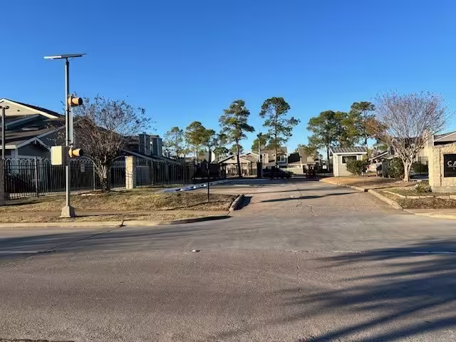 Photo 4 of 12245 Lemon Ridge Lane 122, Houston, TX