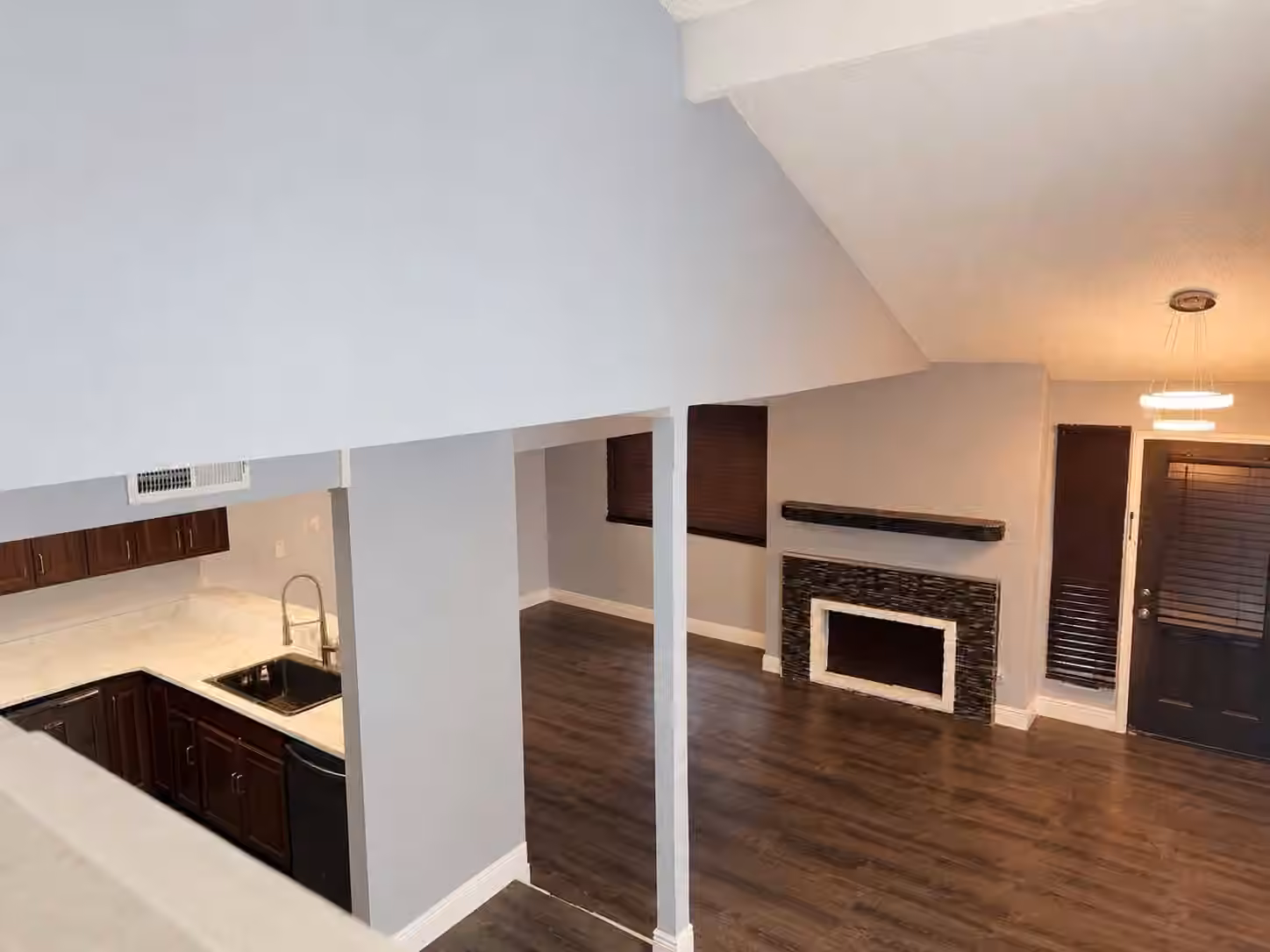 Photo 5 of 7120 Brendam Lane, Houston, TX