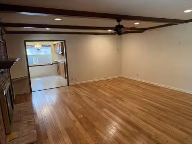 Photo 7 of 1511 Hamlin Valley Drive, Houston, TX