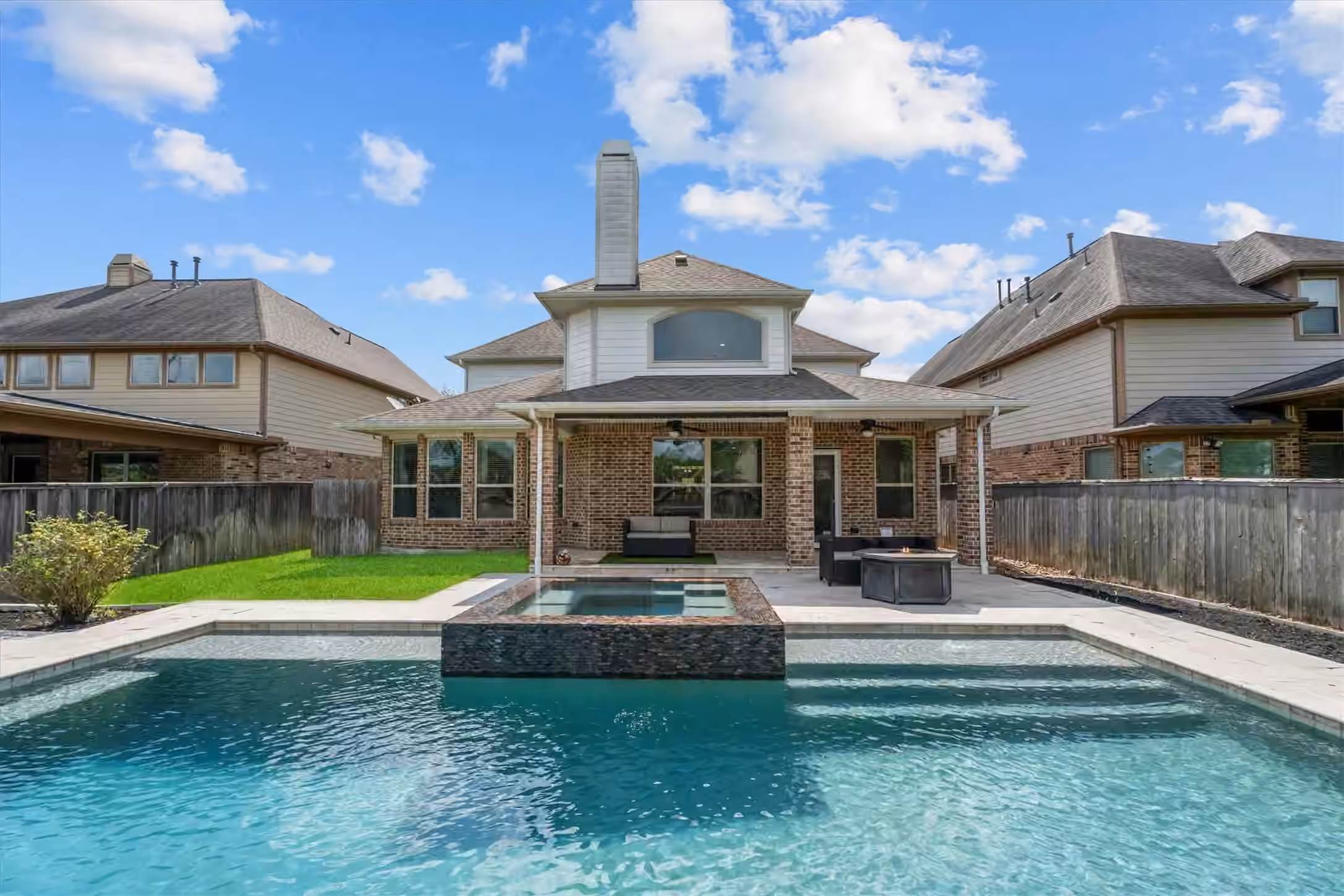 Photo of 74 Wyatt Oaks Drive, Tomball, TX 77375