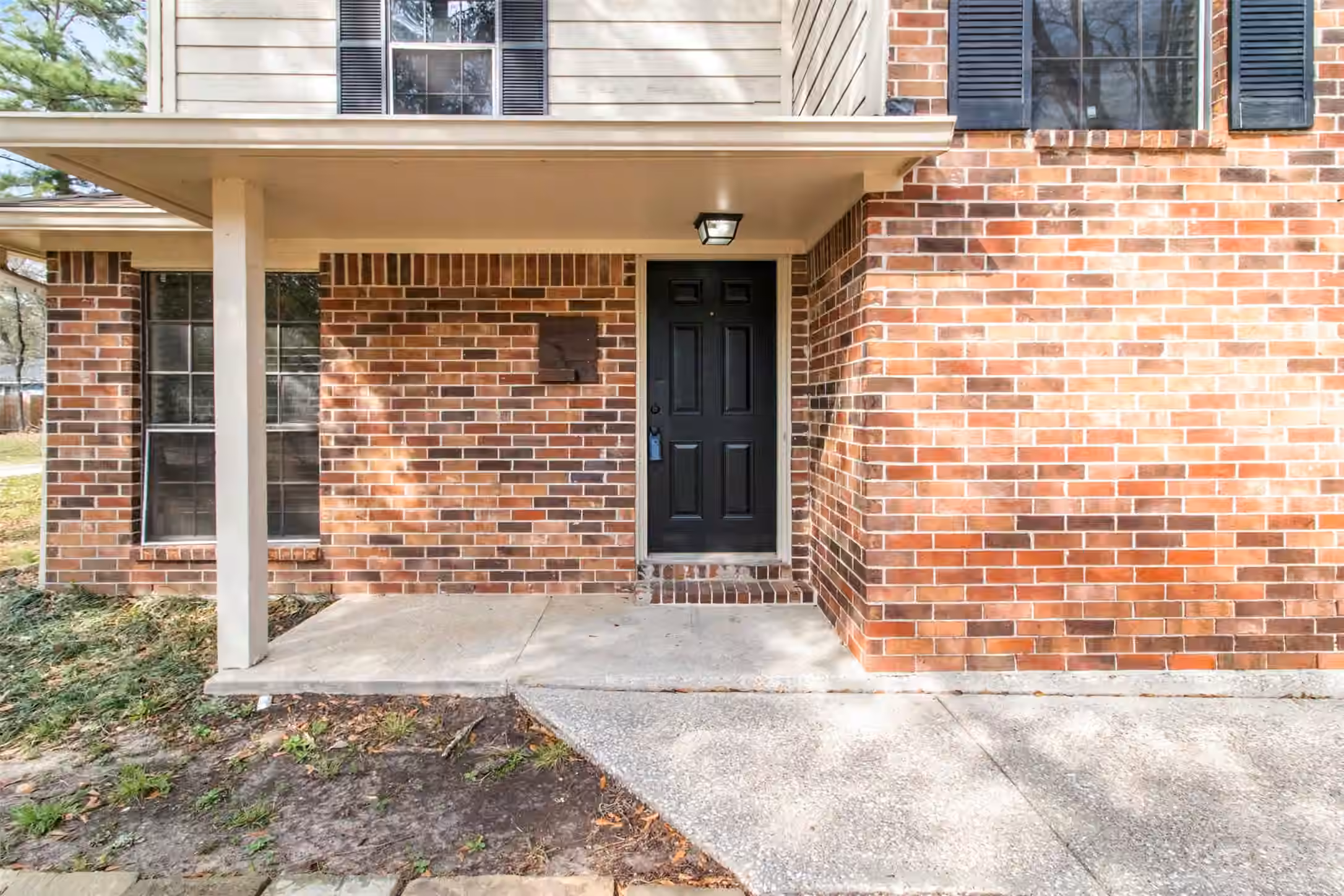 Photo 2 of 102 Summer Crest Circle, The Woodlands, TX