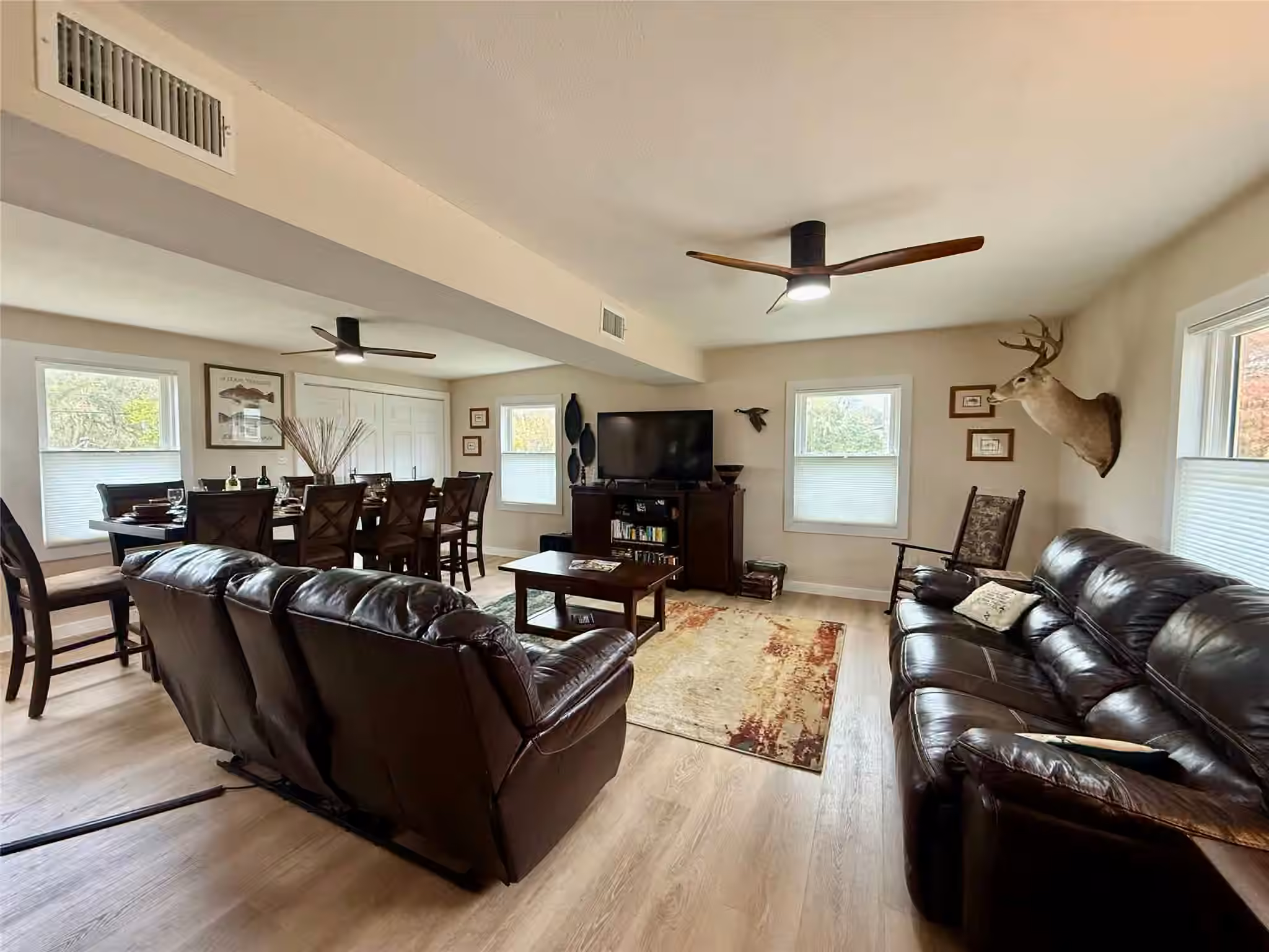 Photo 4 of 302444 Plantation, Damon, TX