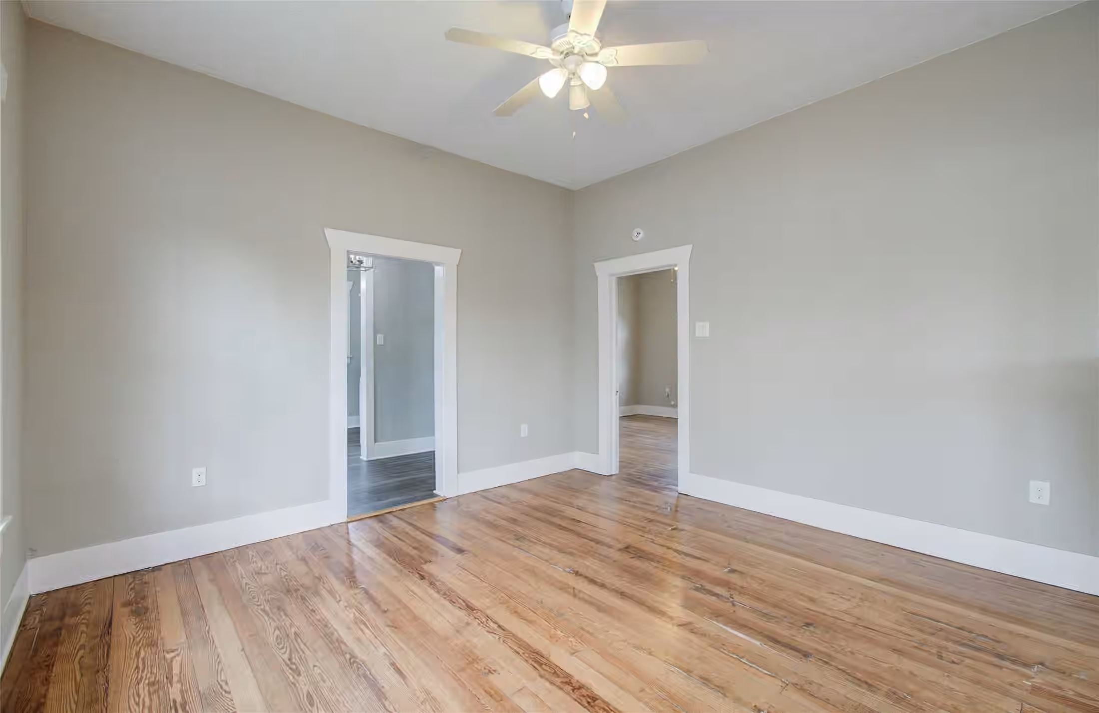 Photo 7 of 901 Boundary Street, Houston, TX