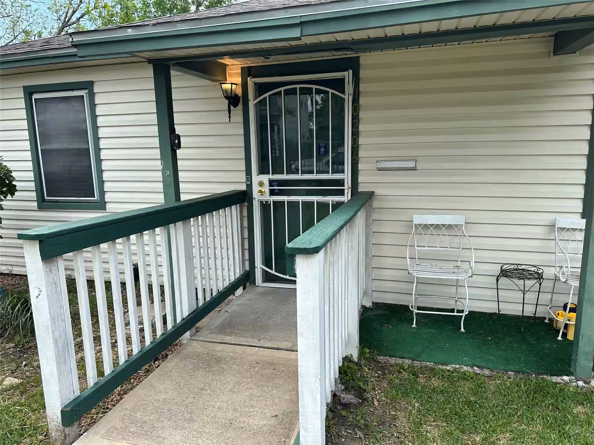 Photo 5 of 10206 Ashville Drive, Houston, TX