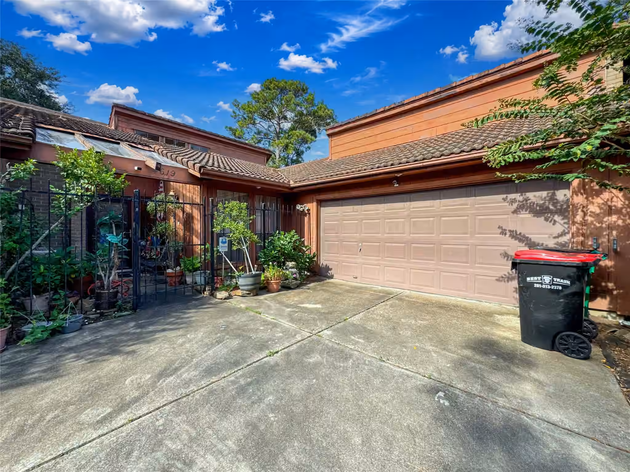 Photo 3 of 4619 Ironwood Drive, Baytown, TX
