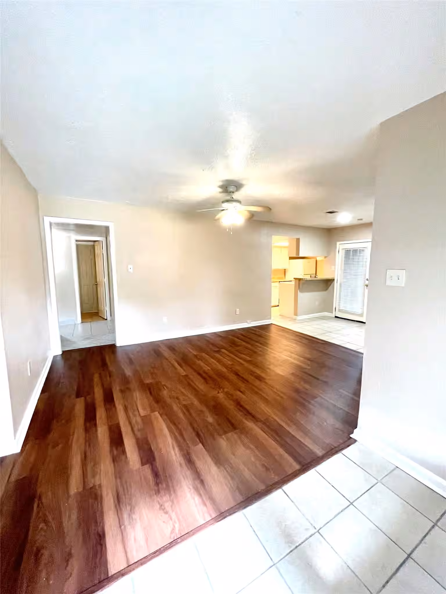 Photo 5 of 11906 Binghampton Drive, Houston, TX