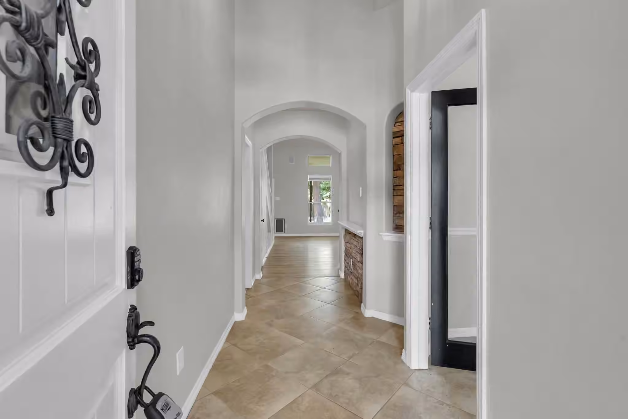 Photo 3 of 28619 Hidden Cove Drive, Magnolia, TX