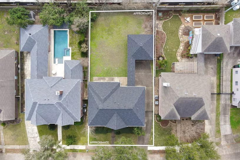 Photo 5 of 5425 Loch Lomond Drive, Houston, TX