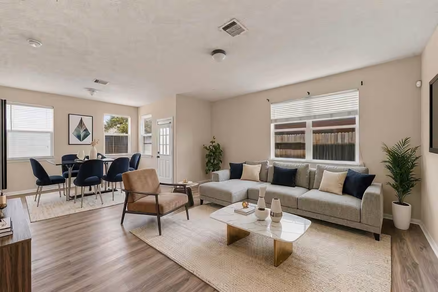 Photo 2 of 822 Forest Thicket Lane, Houston, TX