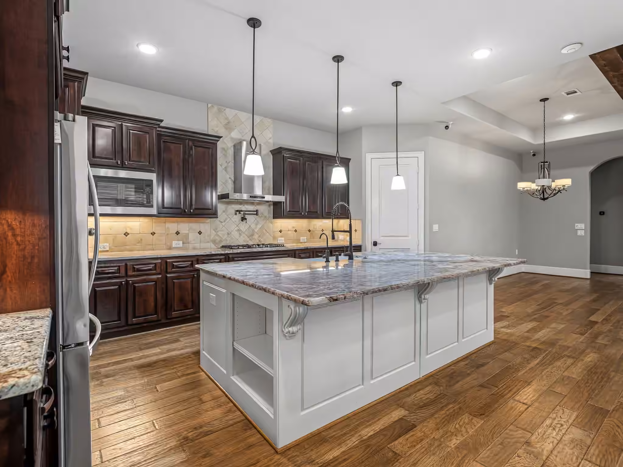 Photo 6 of 18110 Rainwater Creek Lane, Cypress, TX