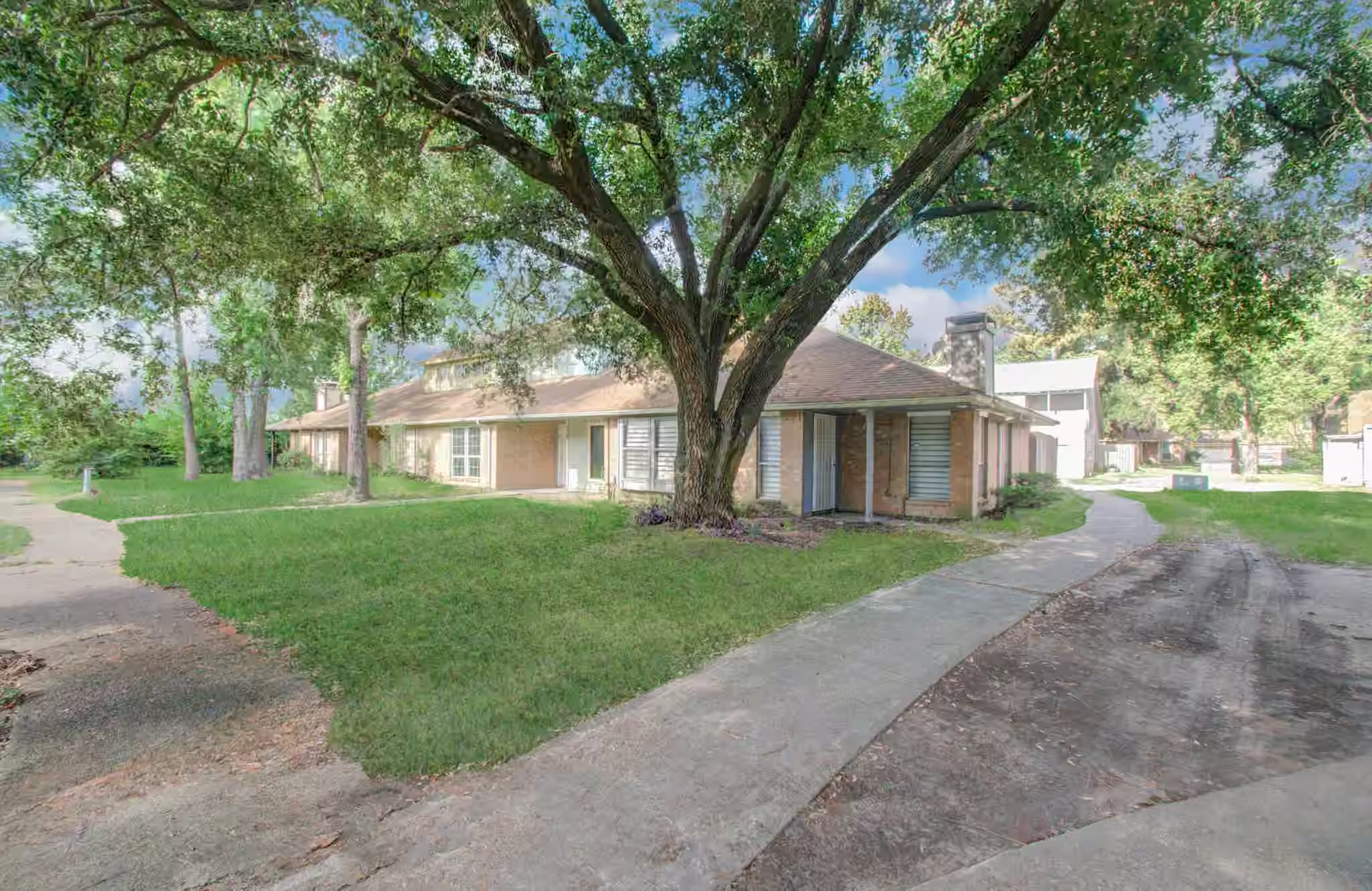 Photo 5 of 5710 Easthampton Drive C, Houston, TX
