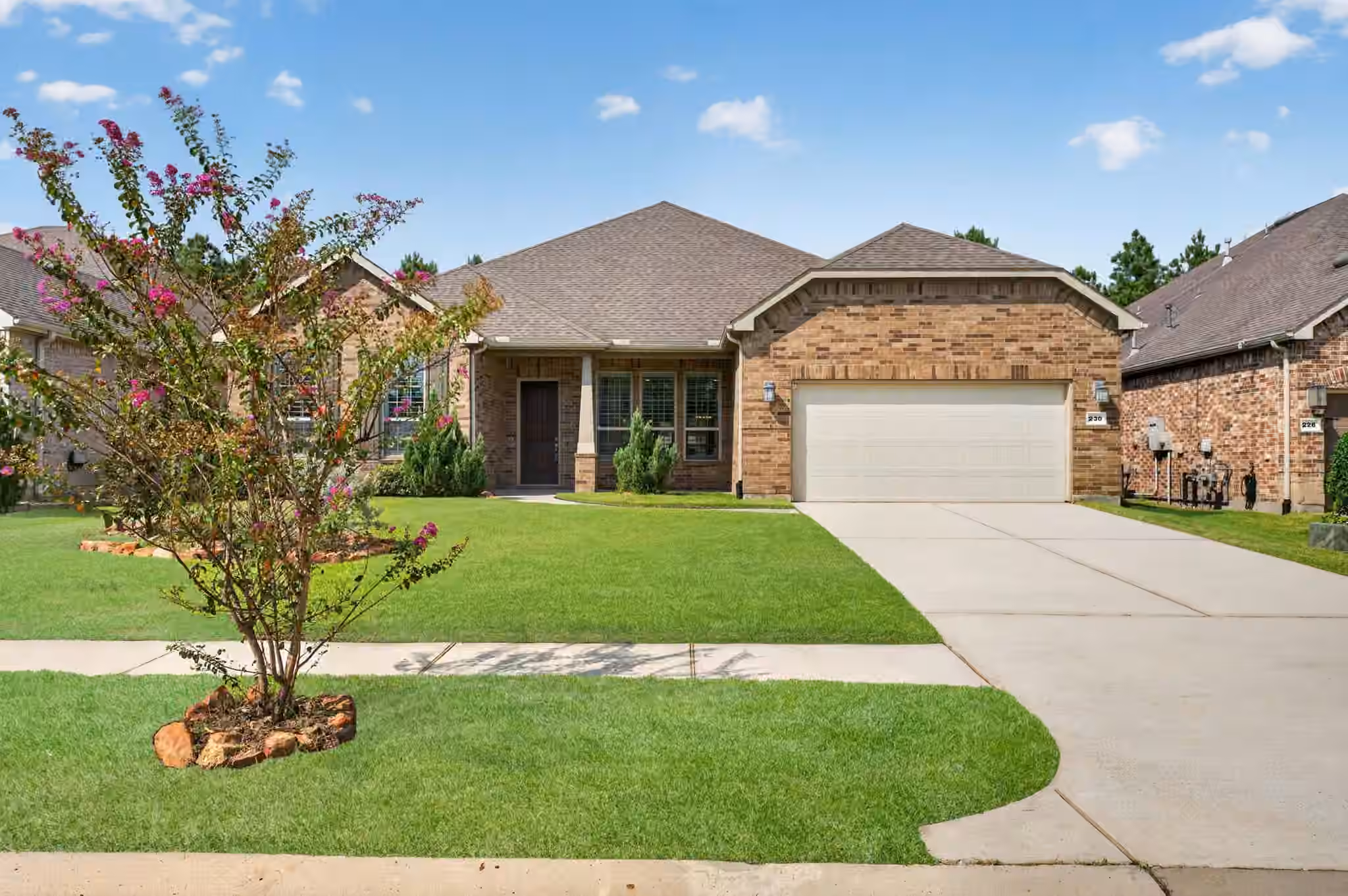 Photo of 230 Kimblewick Way, The Woodlands, TX