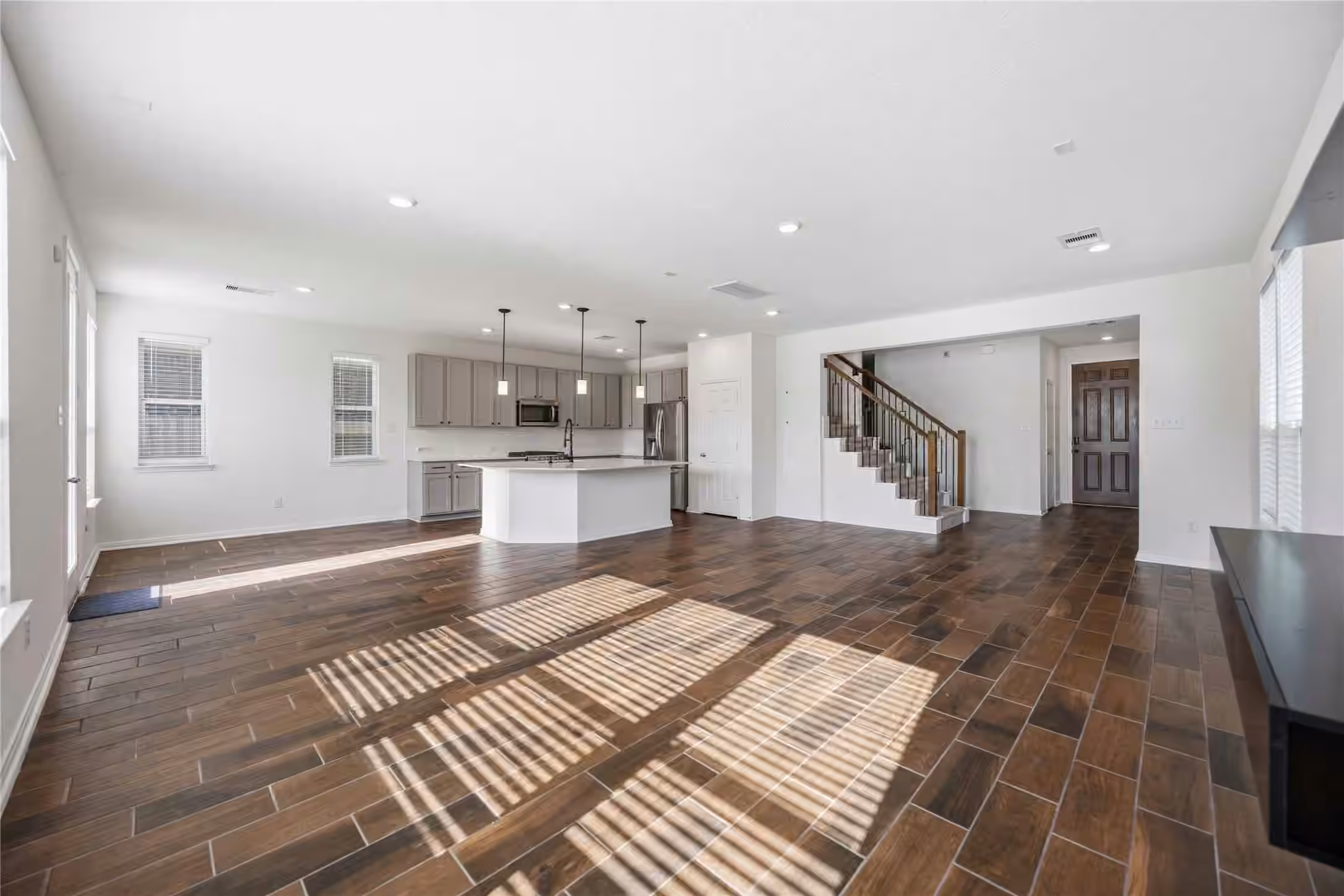 Photo 5 of 2111 Katalonia Lane, Fresno, TX