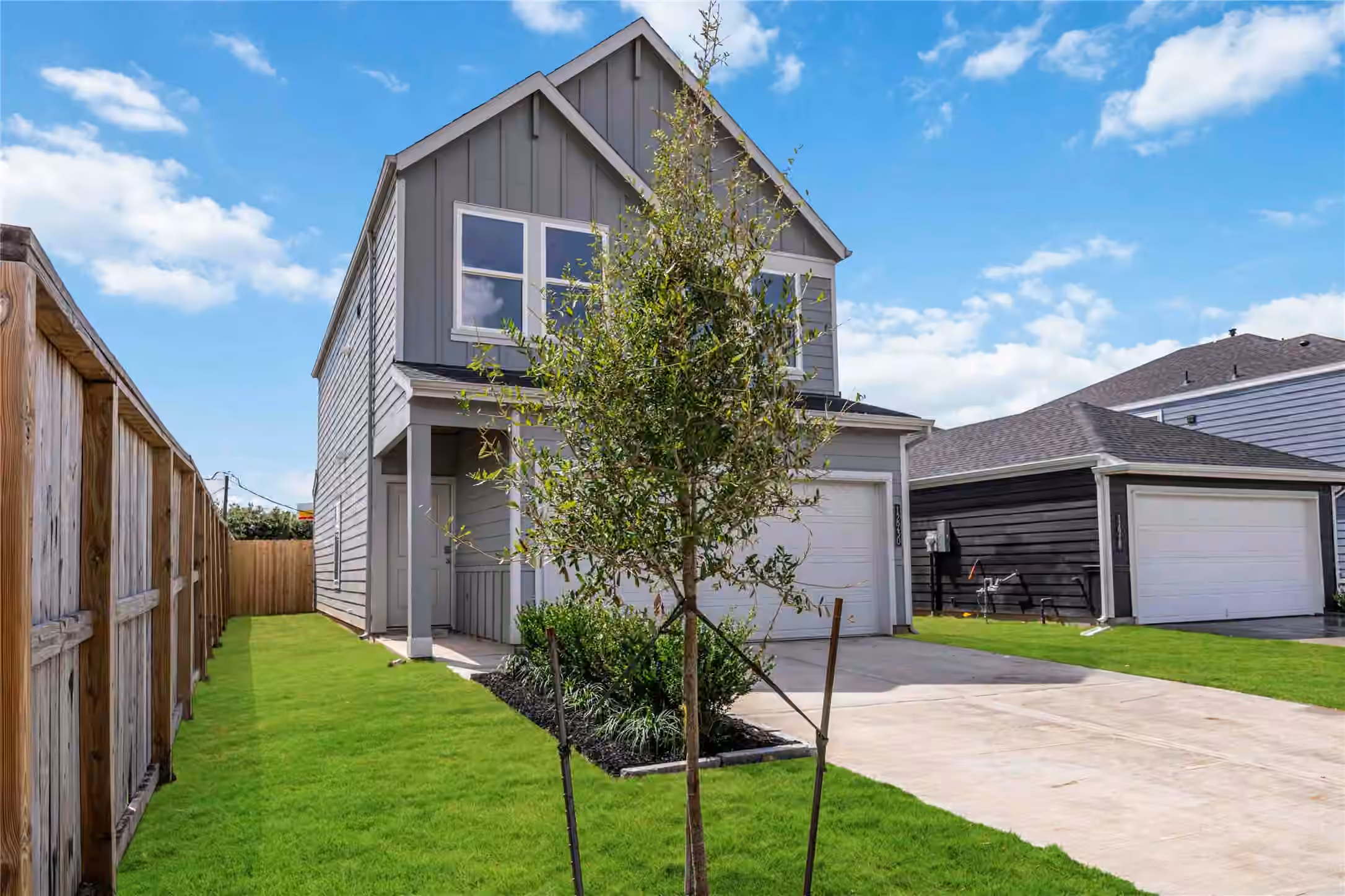 Photo 2 of 12920 Ami and Tami Place, Houston, TX