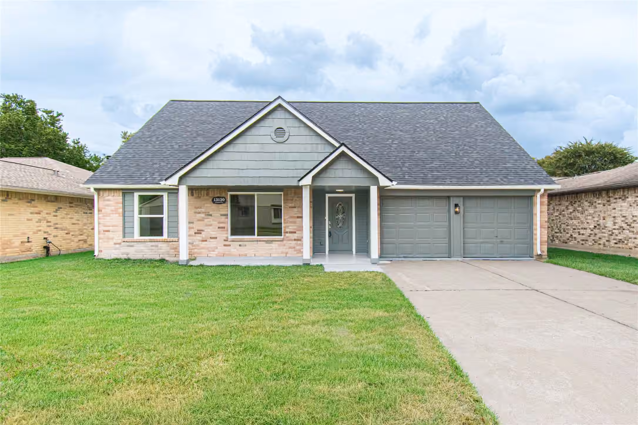 Photo 2 of 13130 Kingsmill Drive, Houston, TX
