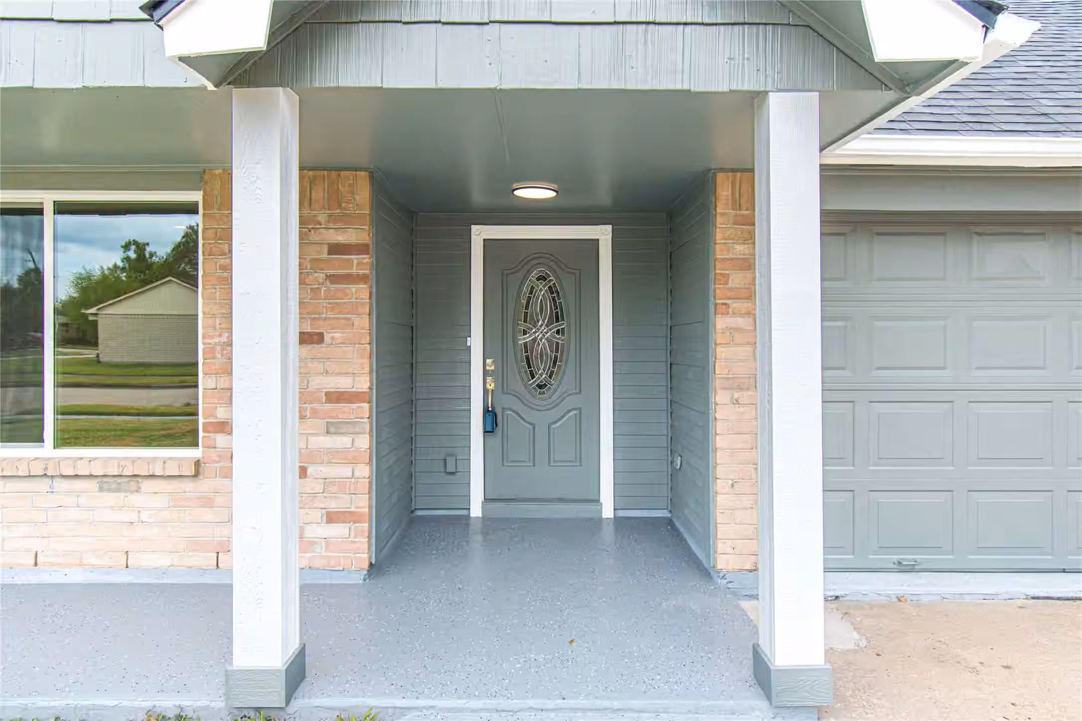 Photo 4 of 13130 Kingsmill Drive, Houston, TX
