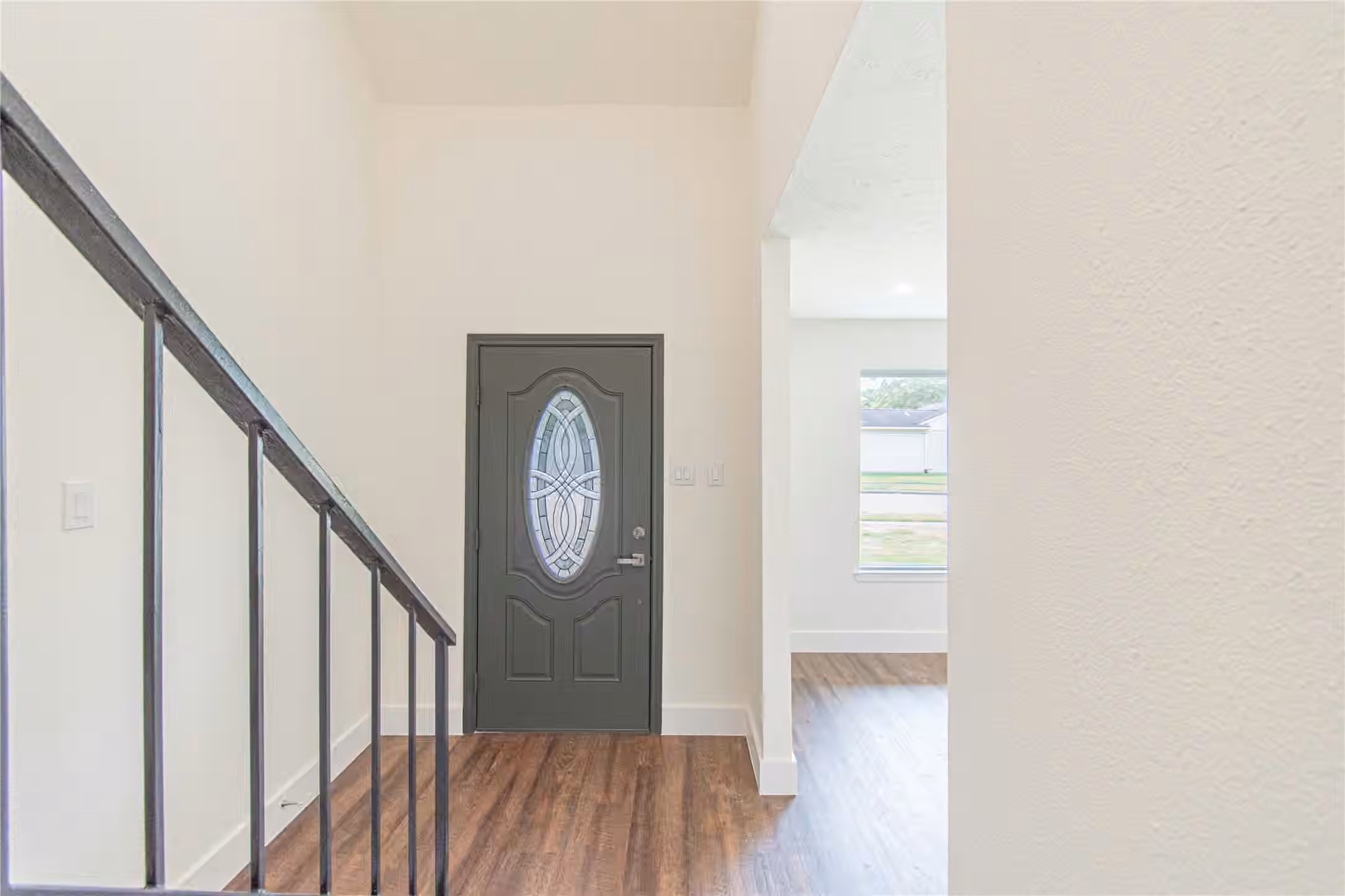 Photo 5 of 13130 Kingsmill Drive, Houston, TX