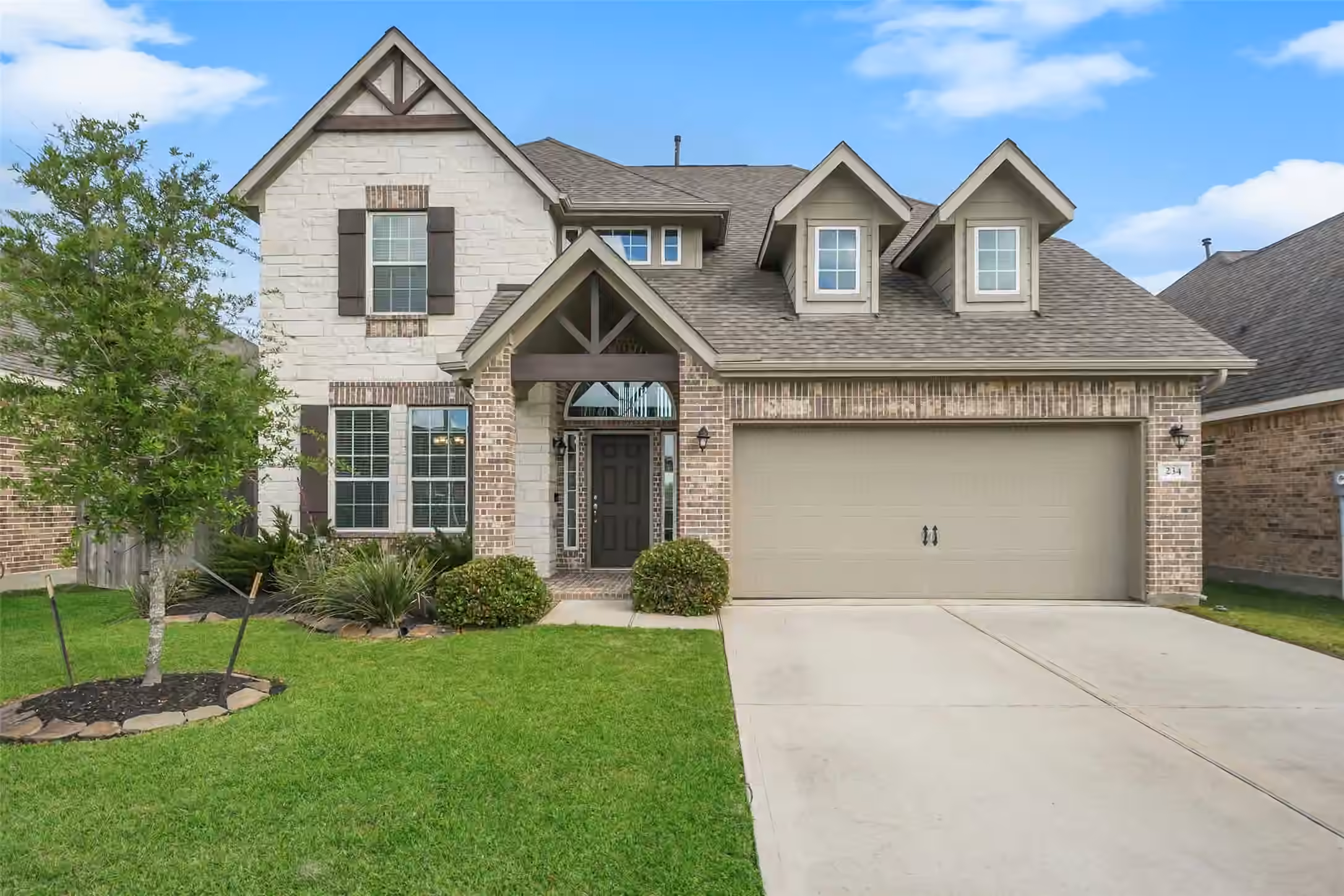 Photo of 234 Ashley Way, Alvin, TX 77511