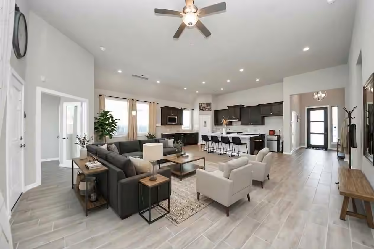 Photo 2 of 13021 OCEAN BREEZE LN Lane, La Marque, TX