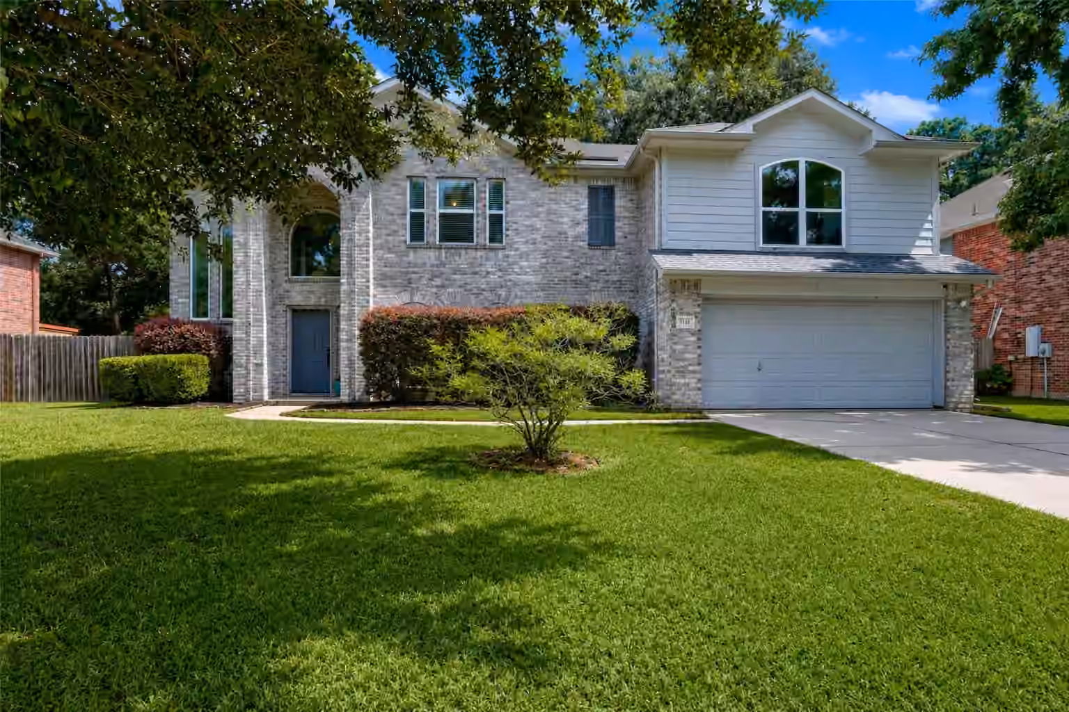 Photo 2 of 7110 Hayden Drive, Magnolia, TX