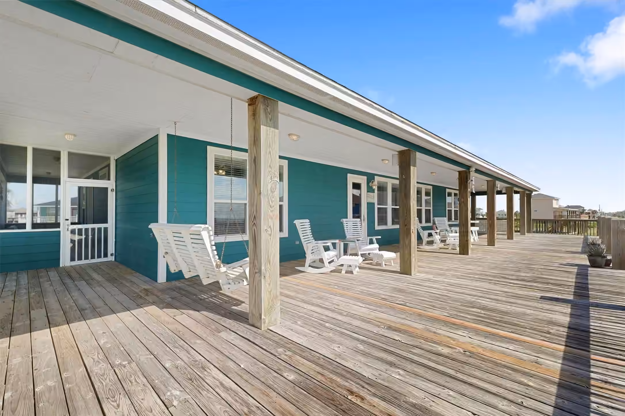 Photo 5 of 172 Ocean View Drive Drive, Crystal Beach, TX