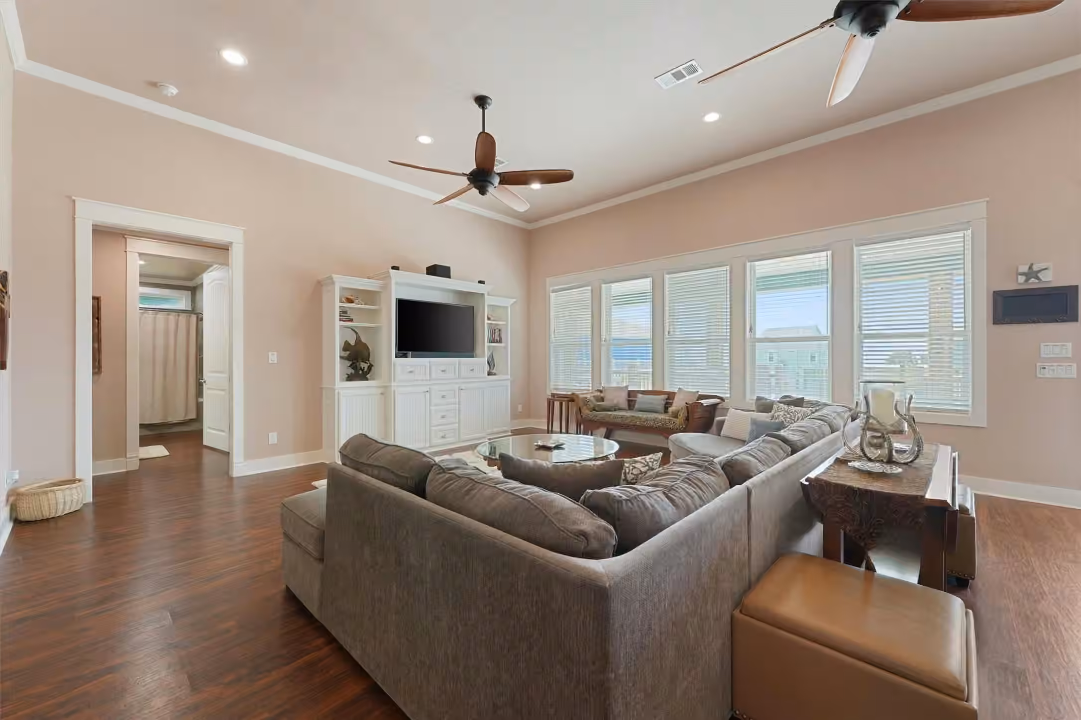 Photo 7 of 172 Ocean View Drive Drive, Crystal Beach, TX