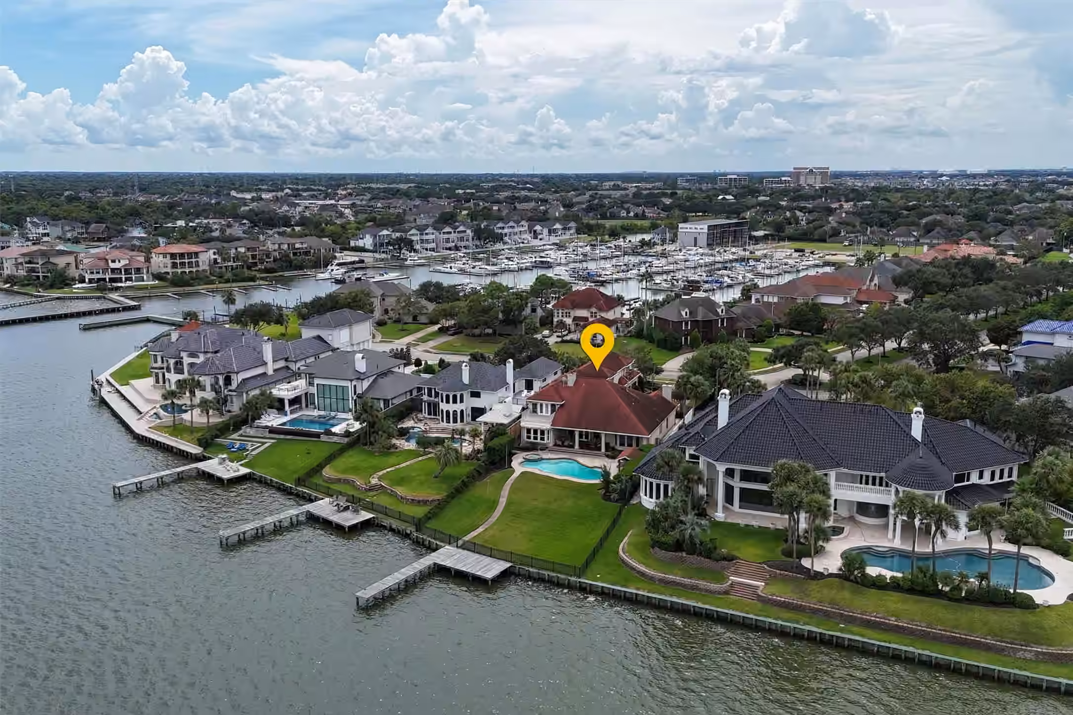 Photo 2 of 102 Twin Oaks Way, Kemah, TX
