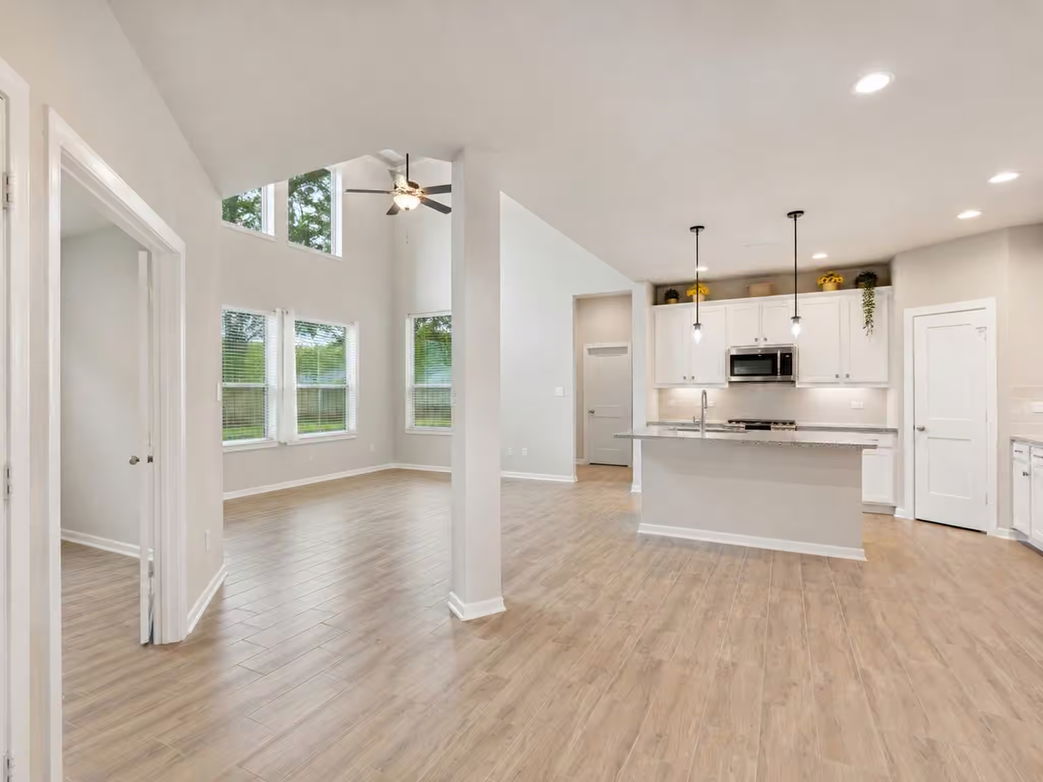 Photo 4 of 606 Pecan Hickory Court, Willis, TX