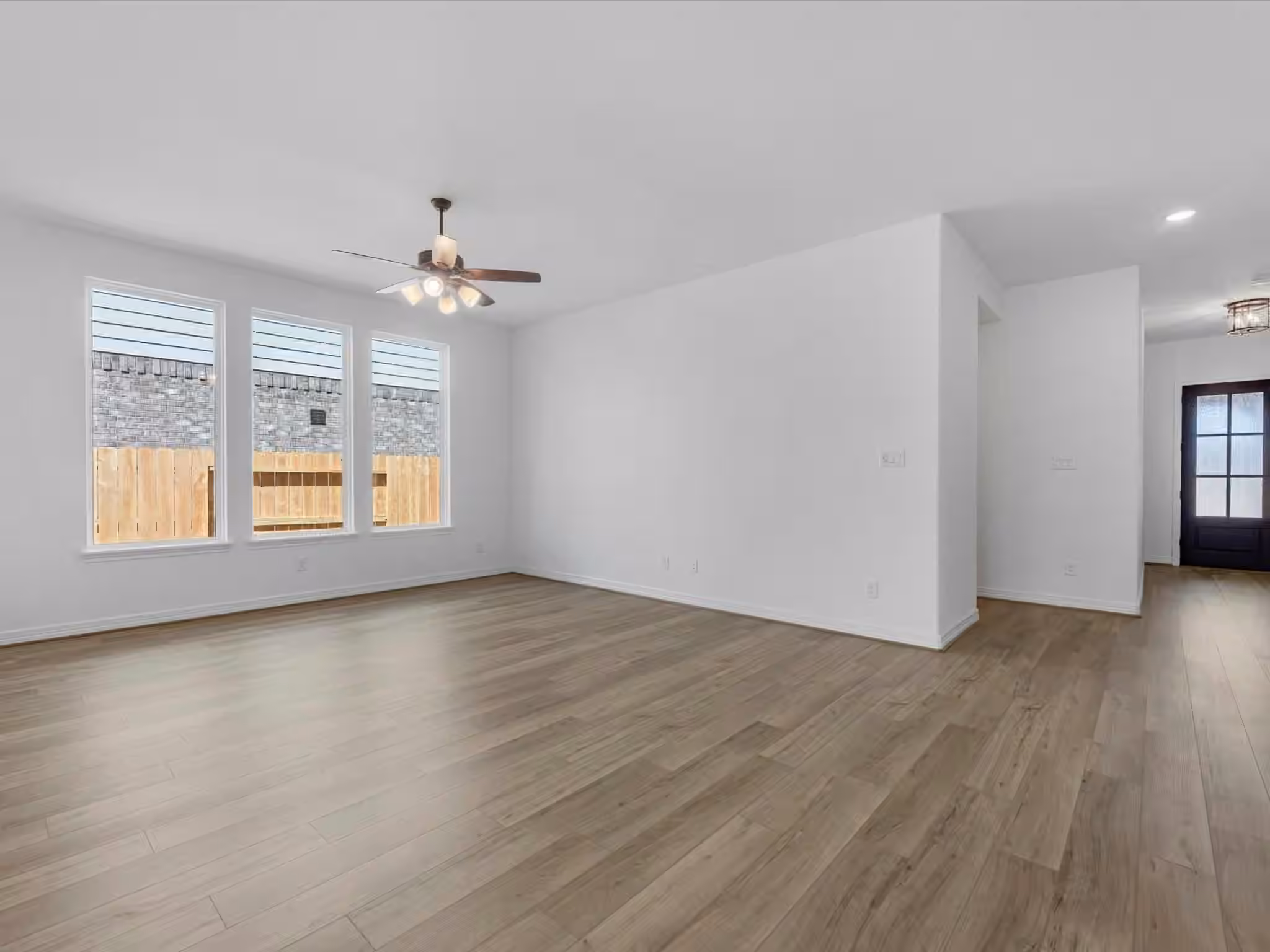 Photo 3 of 7803 Topaz Ridge Drive, Angleton, TX