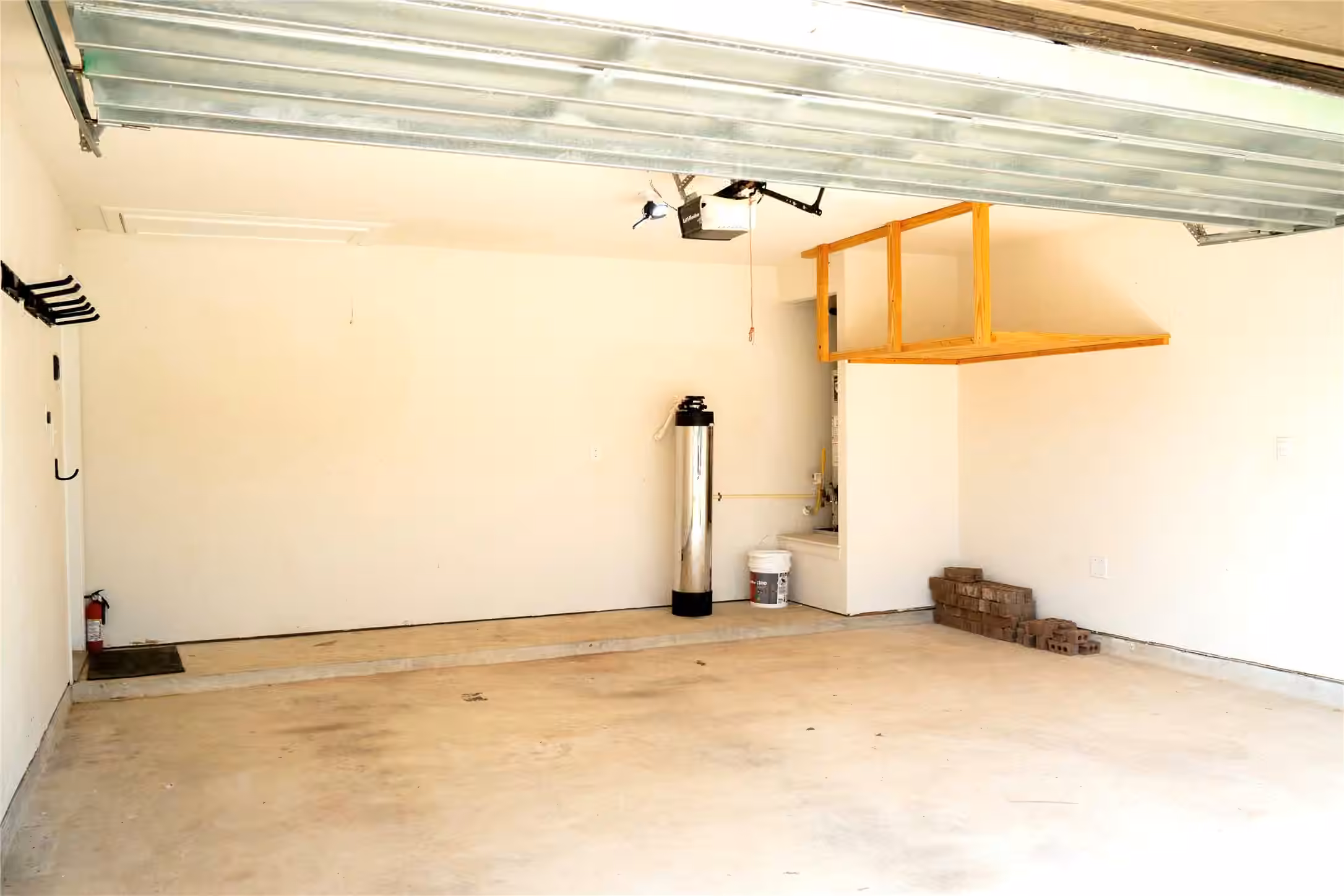 Photo 2 of 429 Lake Line Drive, Alvin, TX