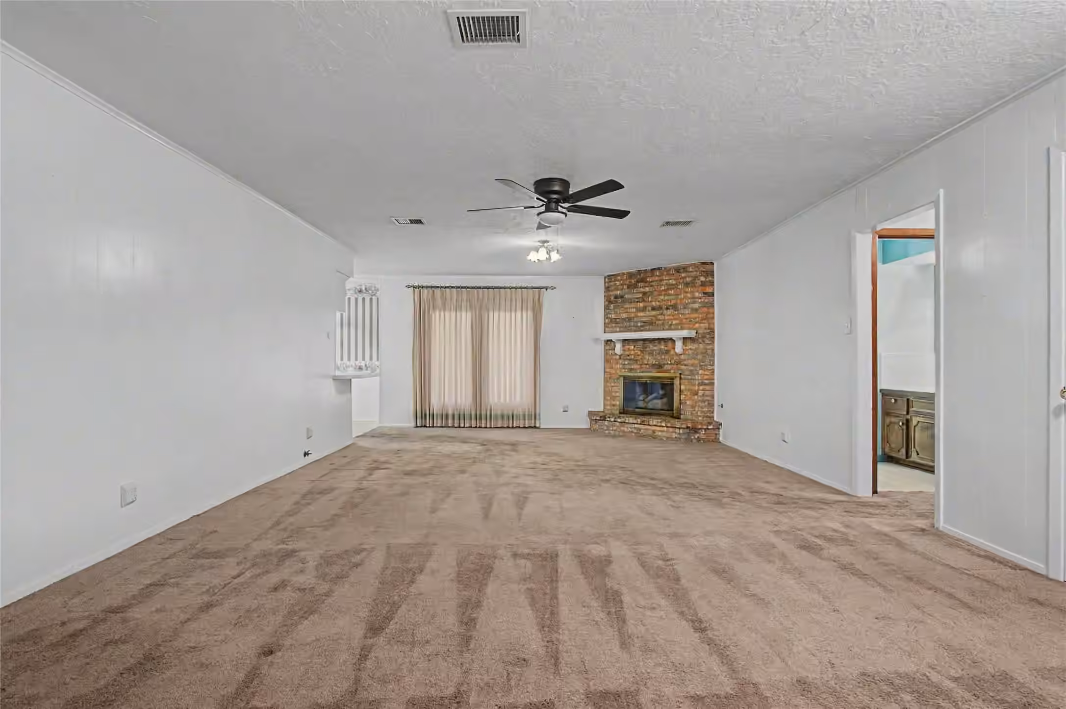 Photo 3 of 2310 Creekdale Drive, Houston, TX