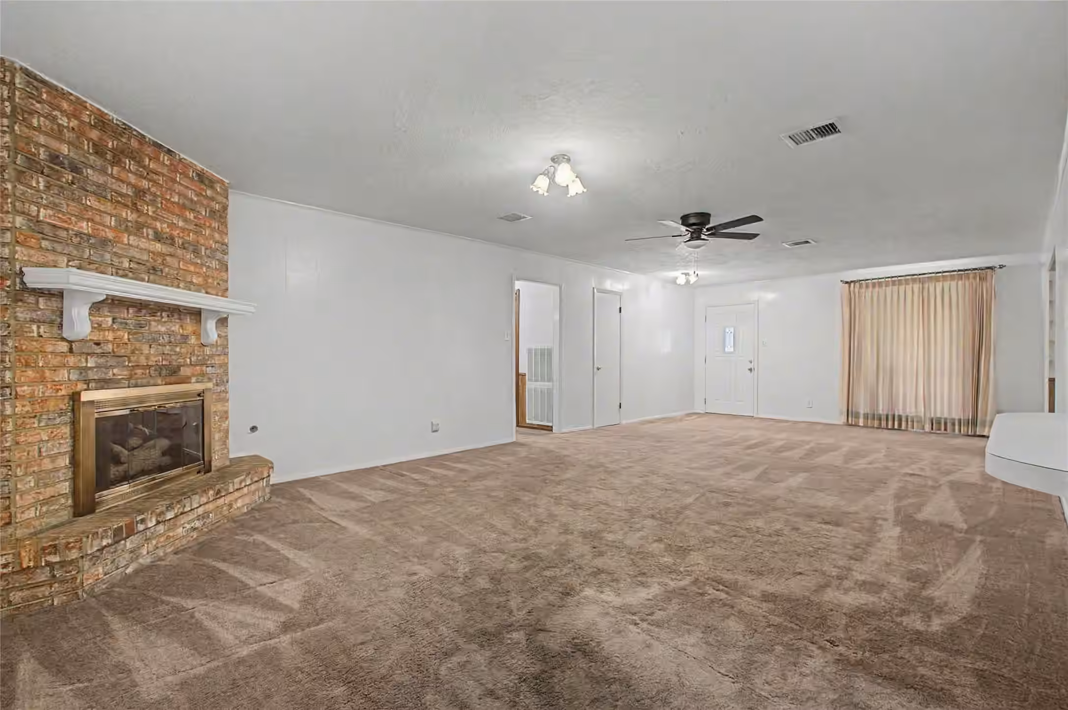 Photo 6 of 2310 Creekdale Drive, Houston, TX