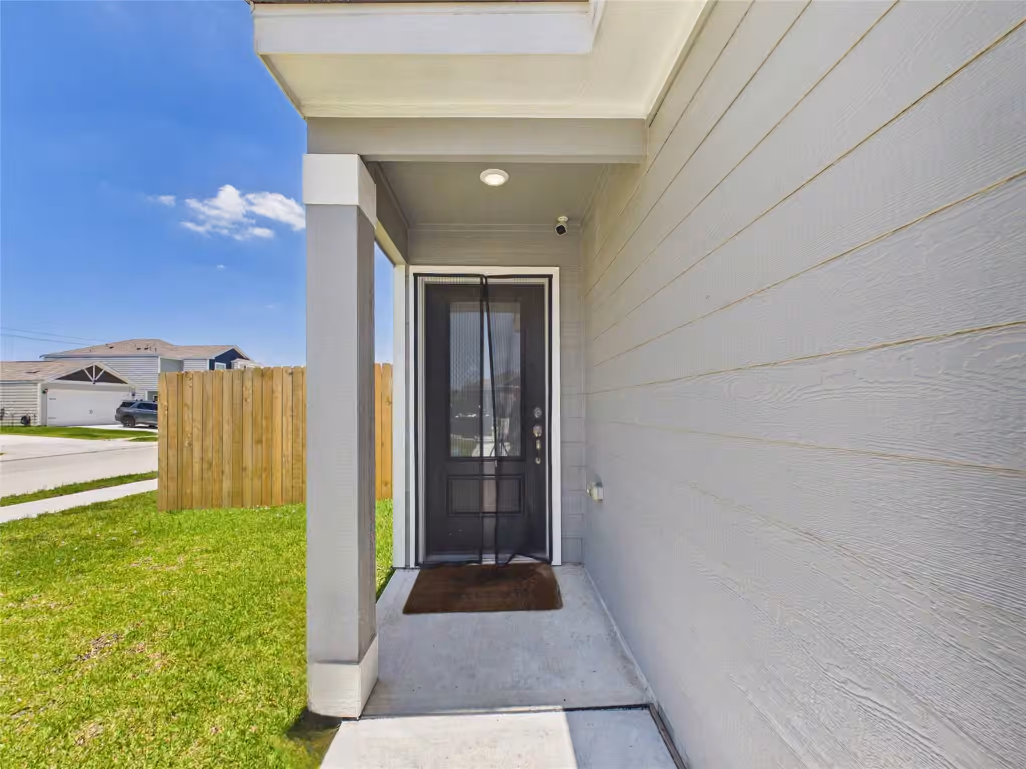 Photo 5 of 6403 Winter Elm Street, Houston, TX