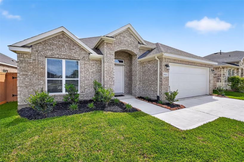 Photo 2 of 21923 Oia Island Drive, Hockley, TX